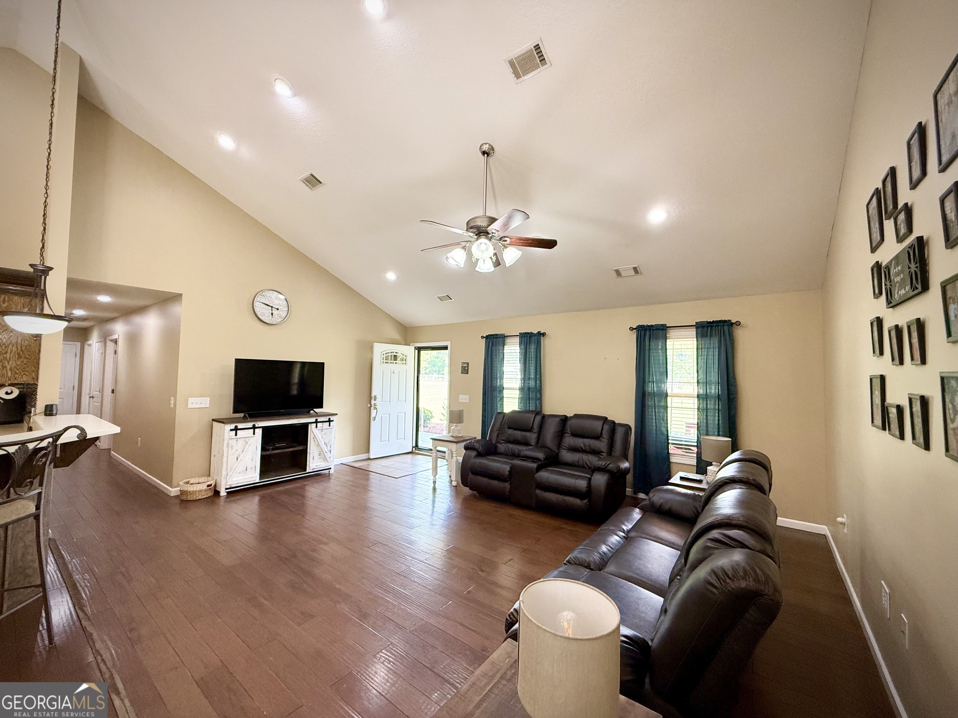 2402 Zoar Road Property Photo 35
