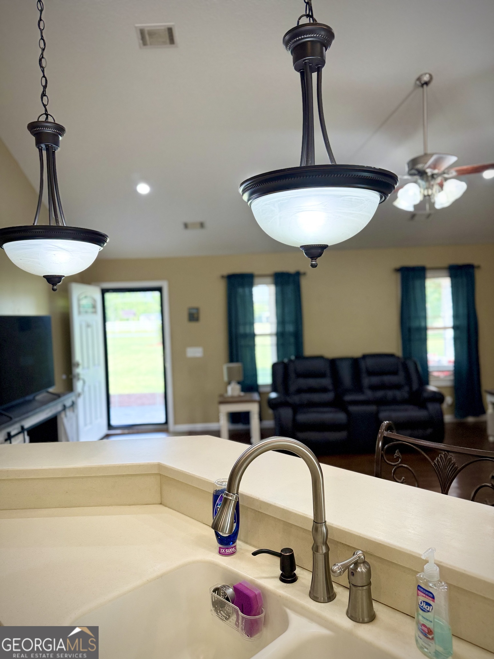 2402 Zoar Road Property Photo 48