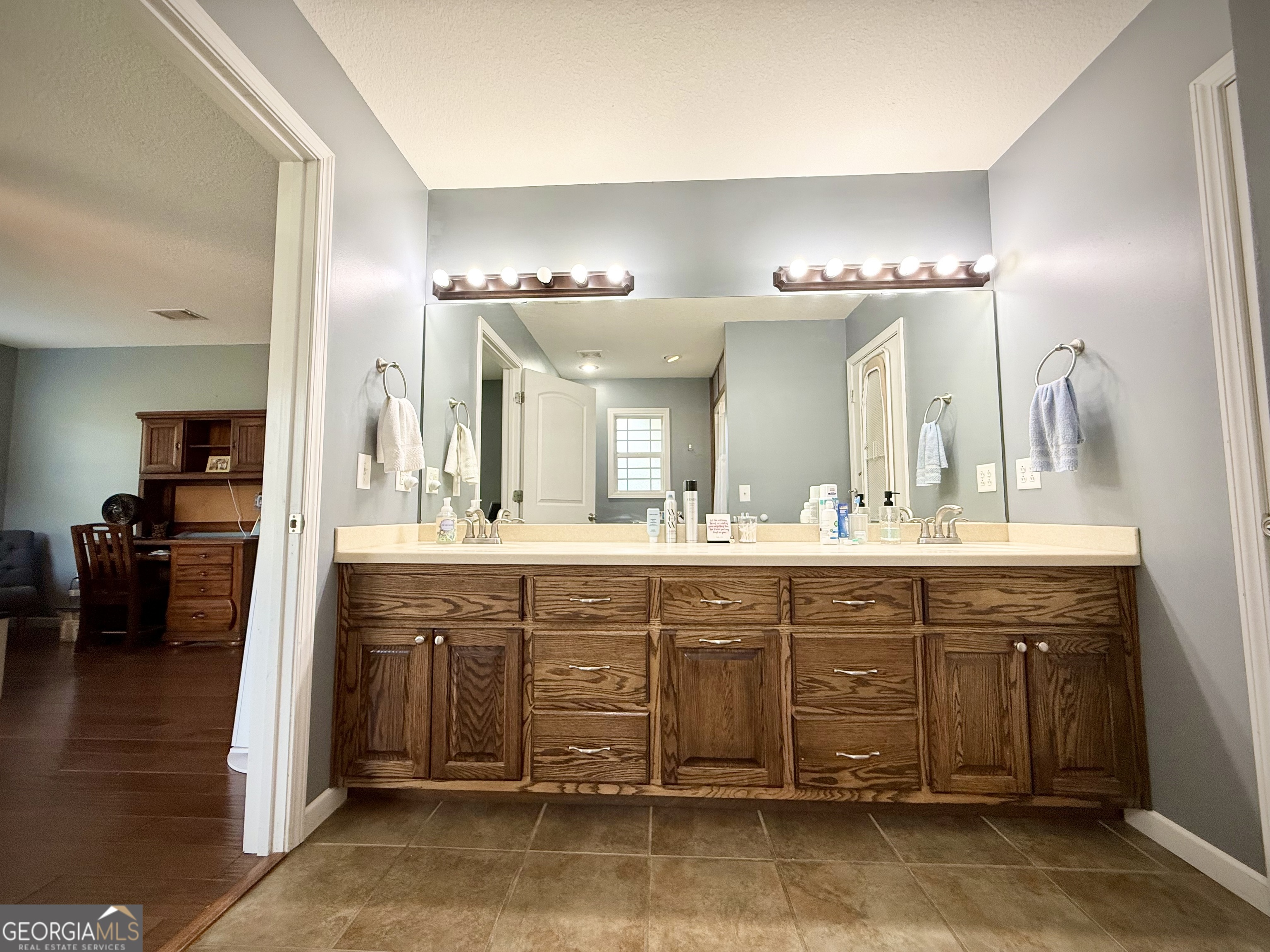 2402 Zoar Road Property Photo 61