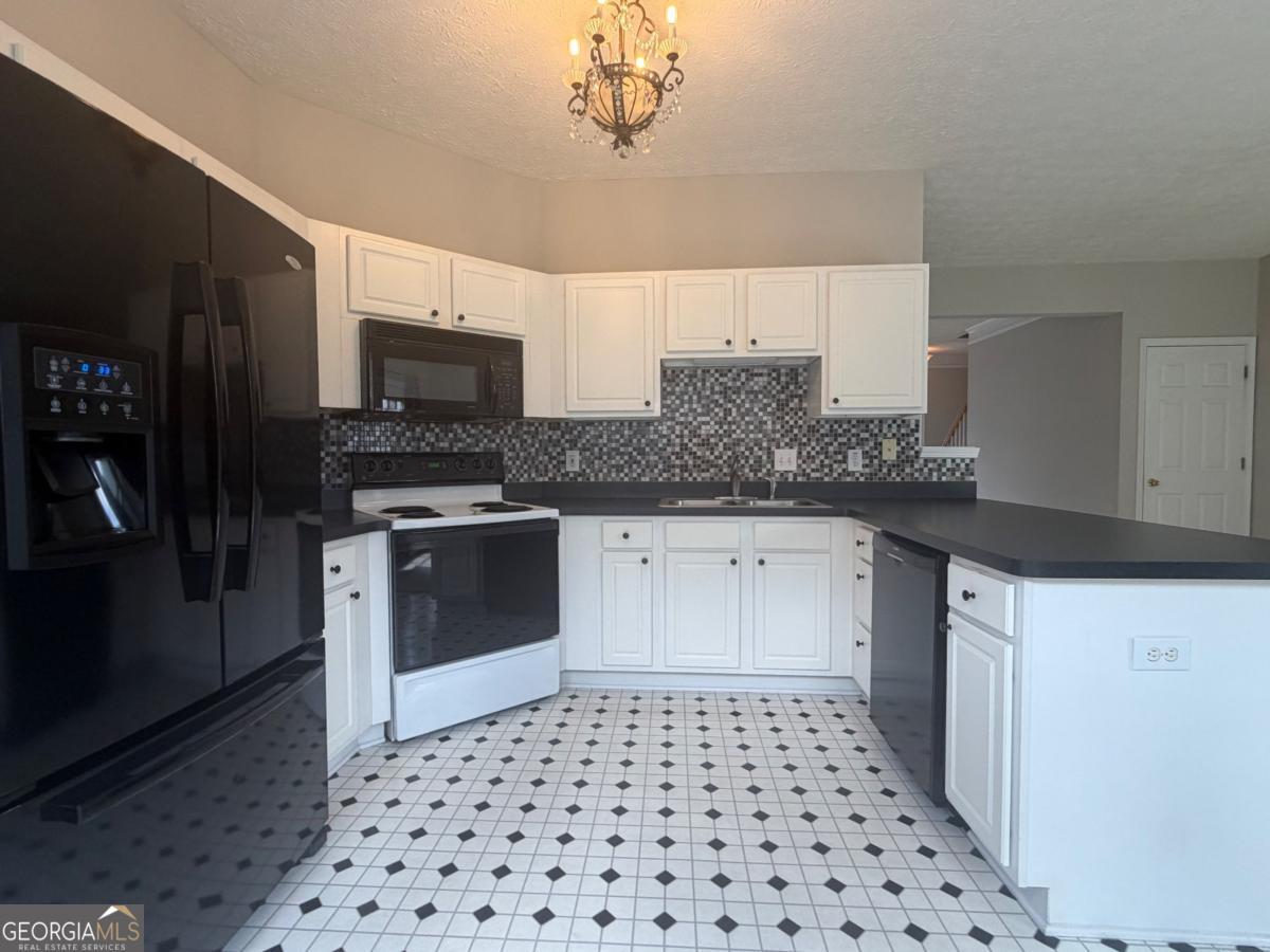 133 Benfield Circle Property Photo 14