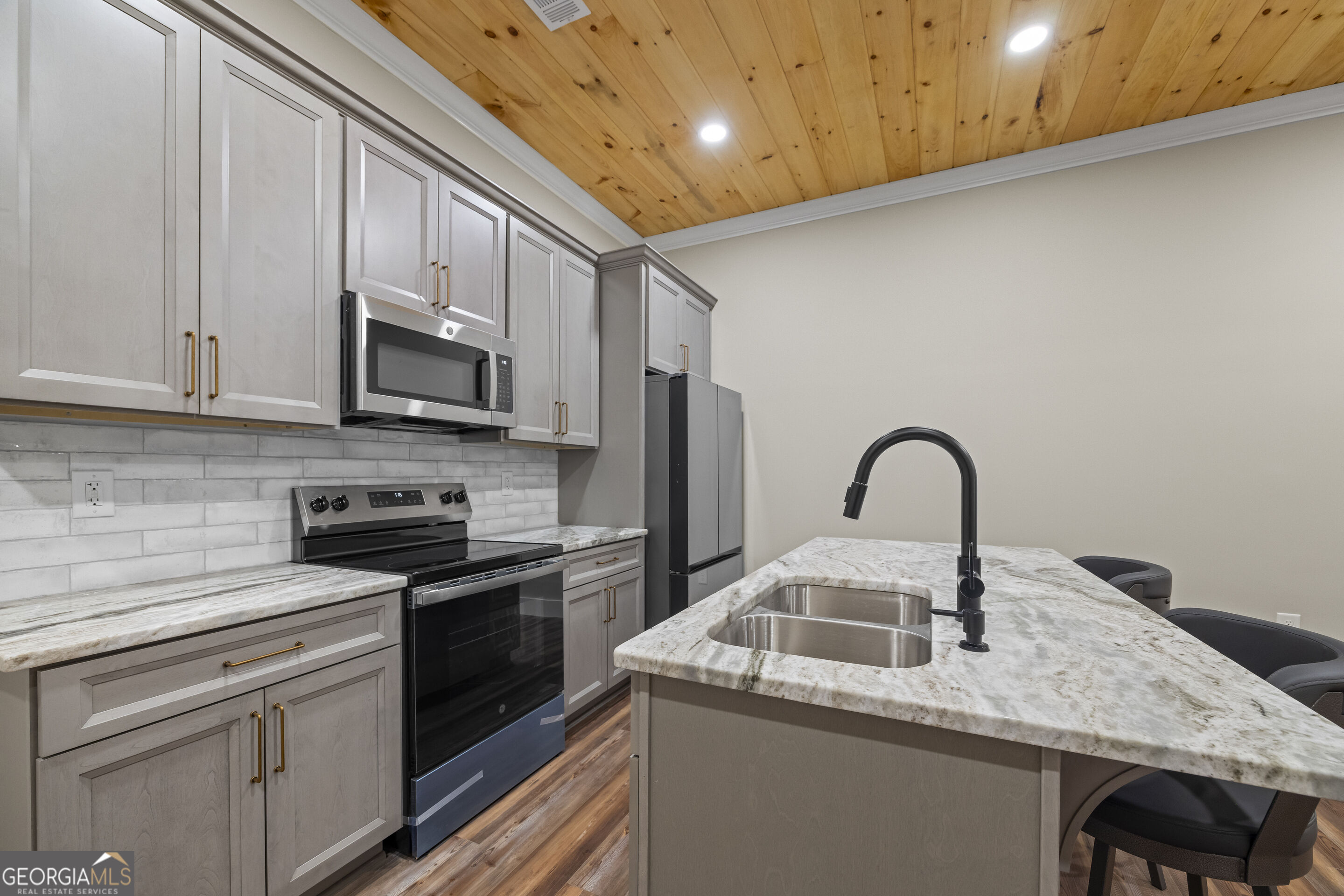 958A Church Street Property Photo 1
