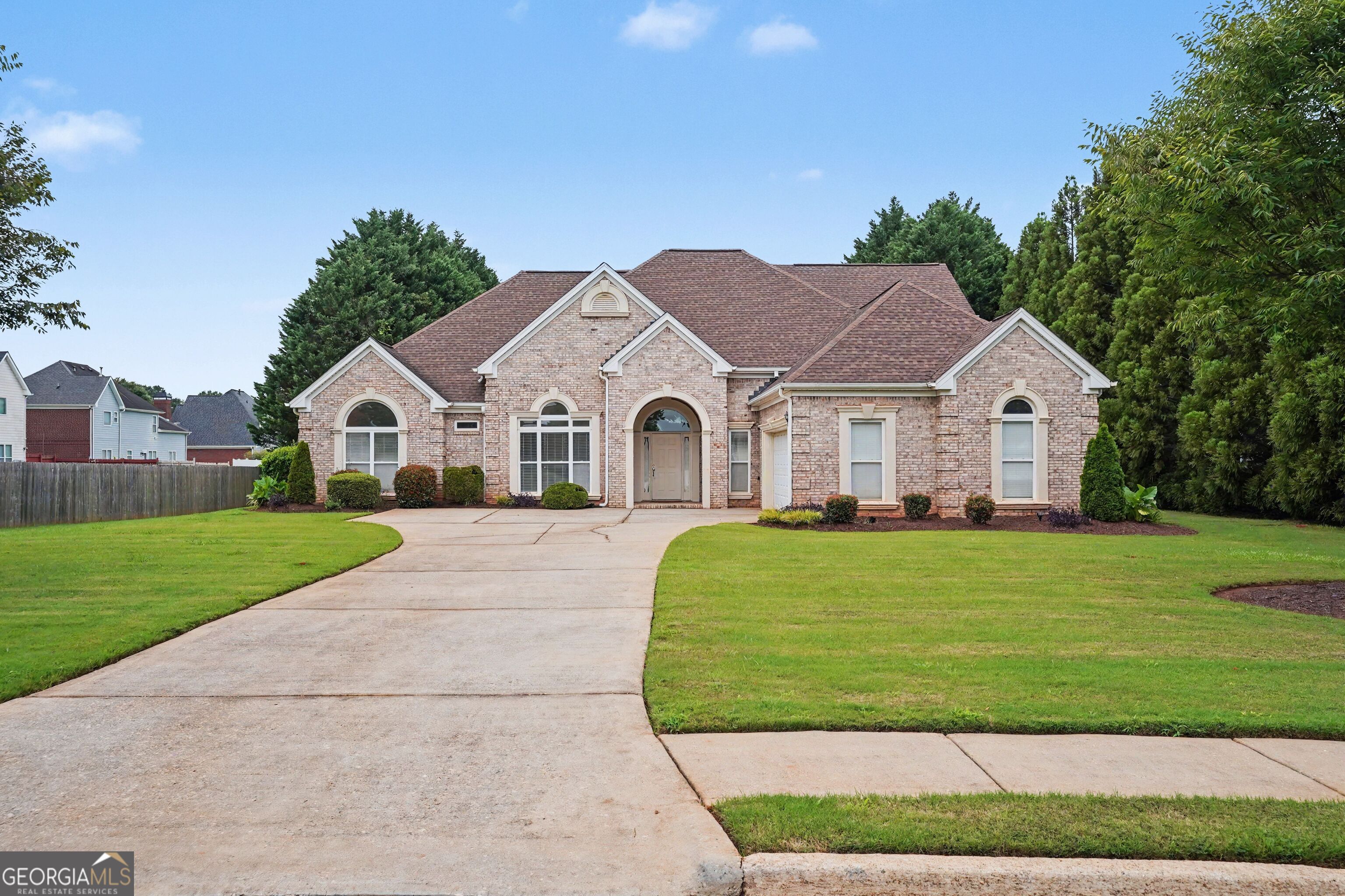 1086 Rowanshyre Circle Property Photo 1