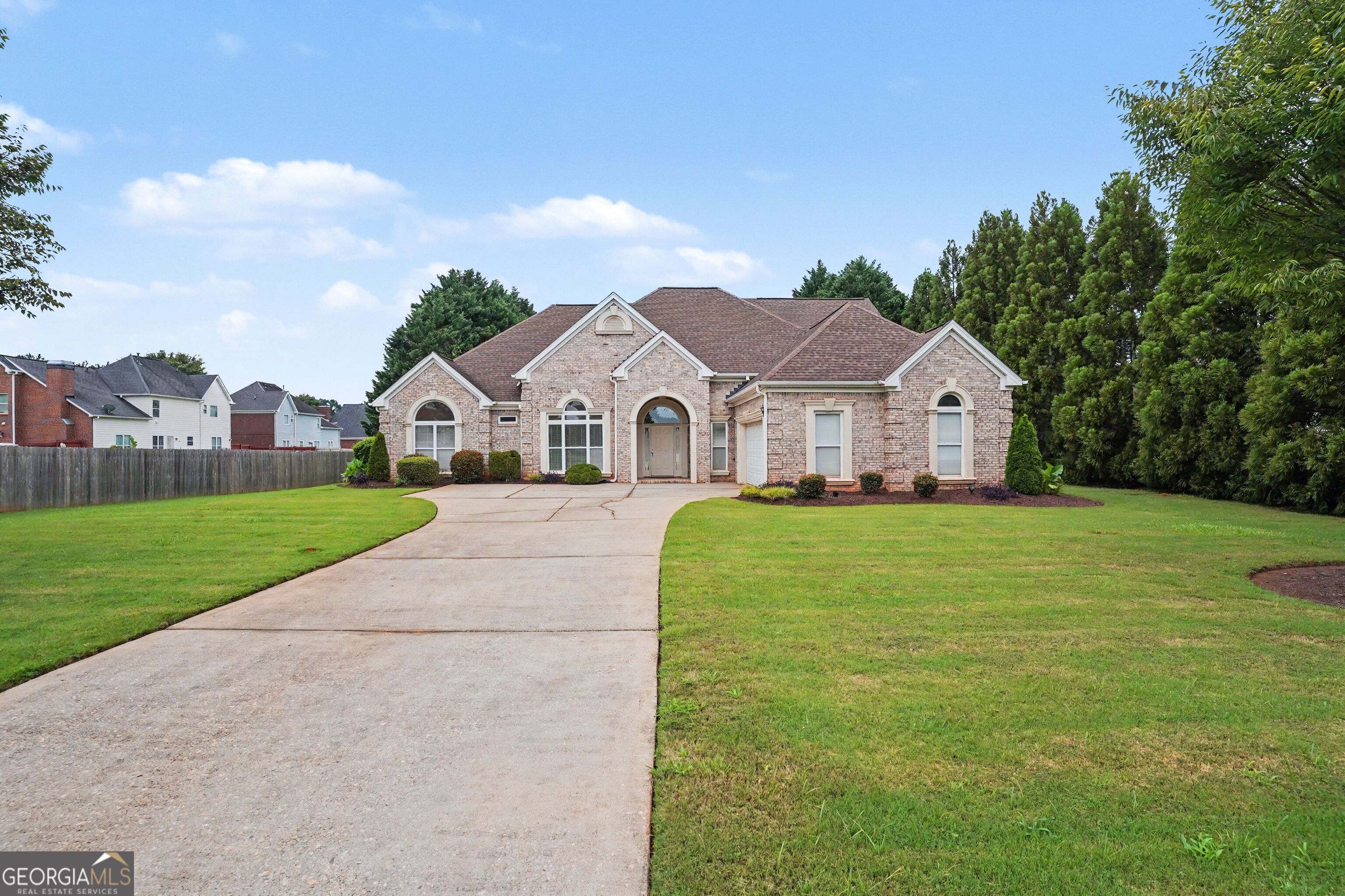 1086 Rowanshyre Circle Property Photo 3