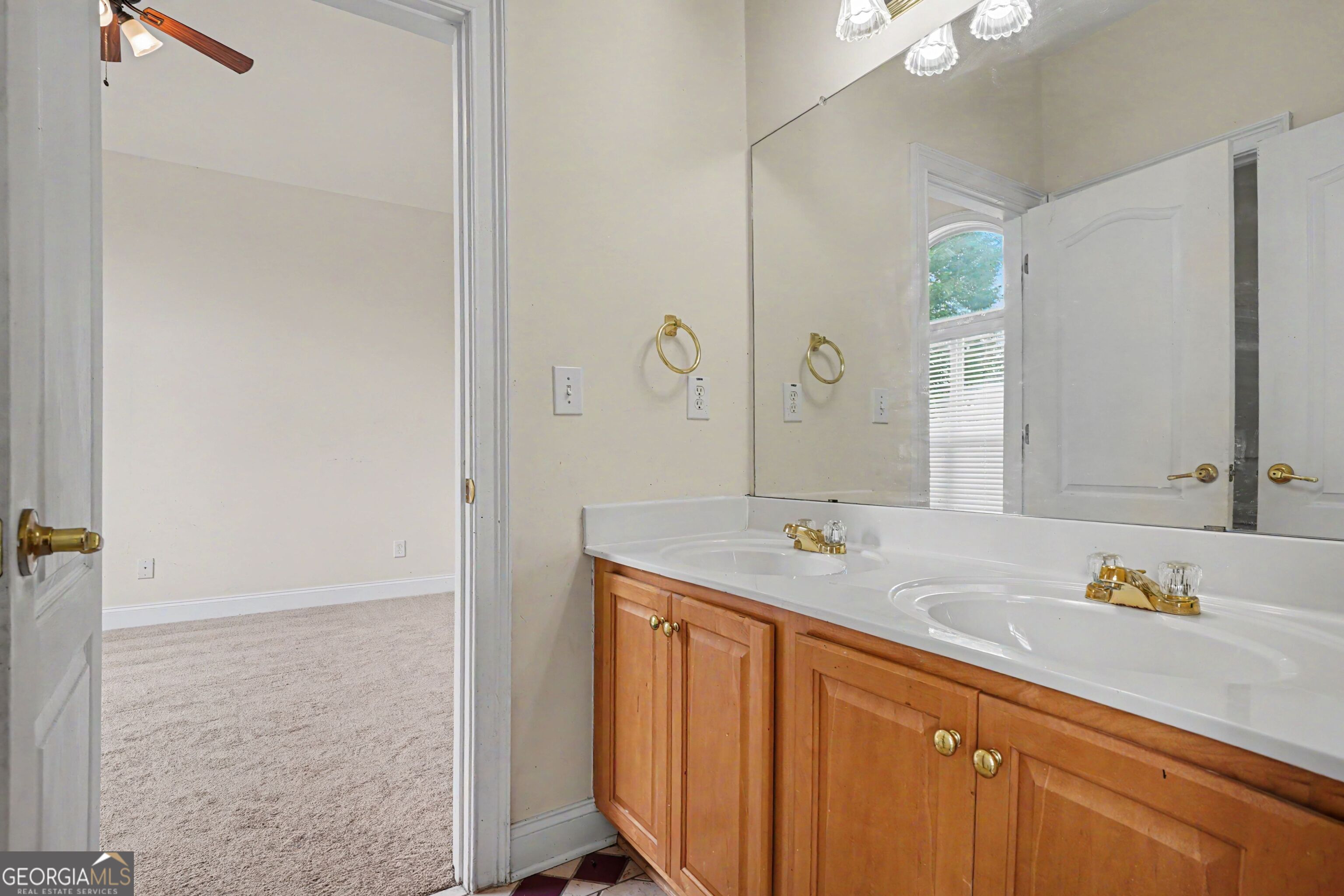 1086 Rowanshyre Circle Property Photo 38