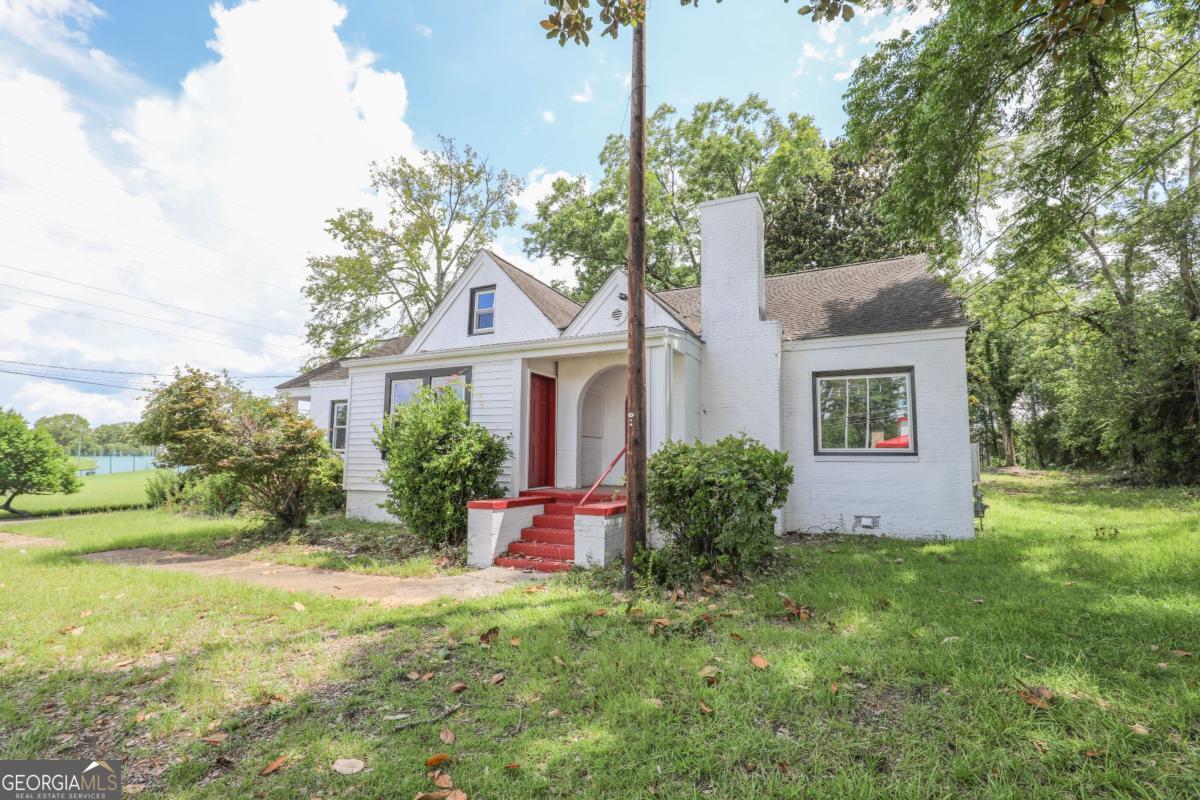 1508 N Columbia Street Property Photo 6