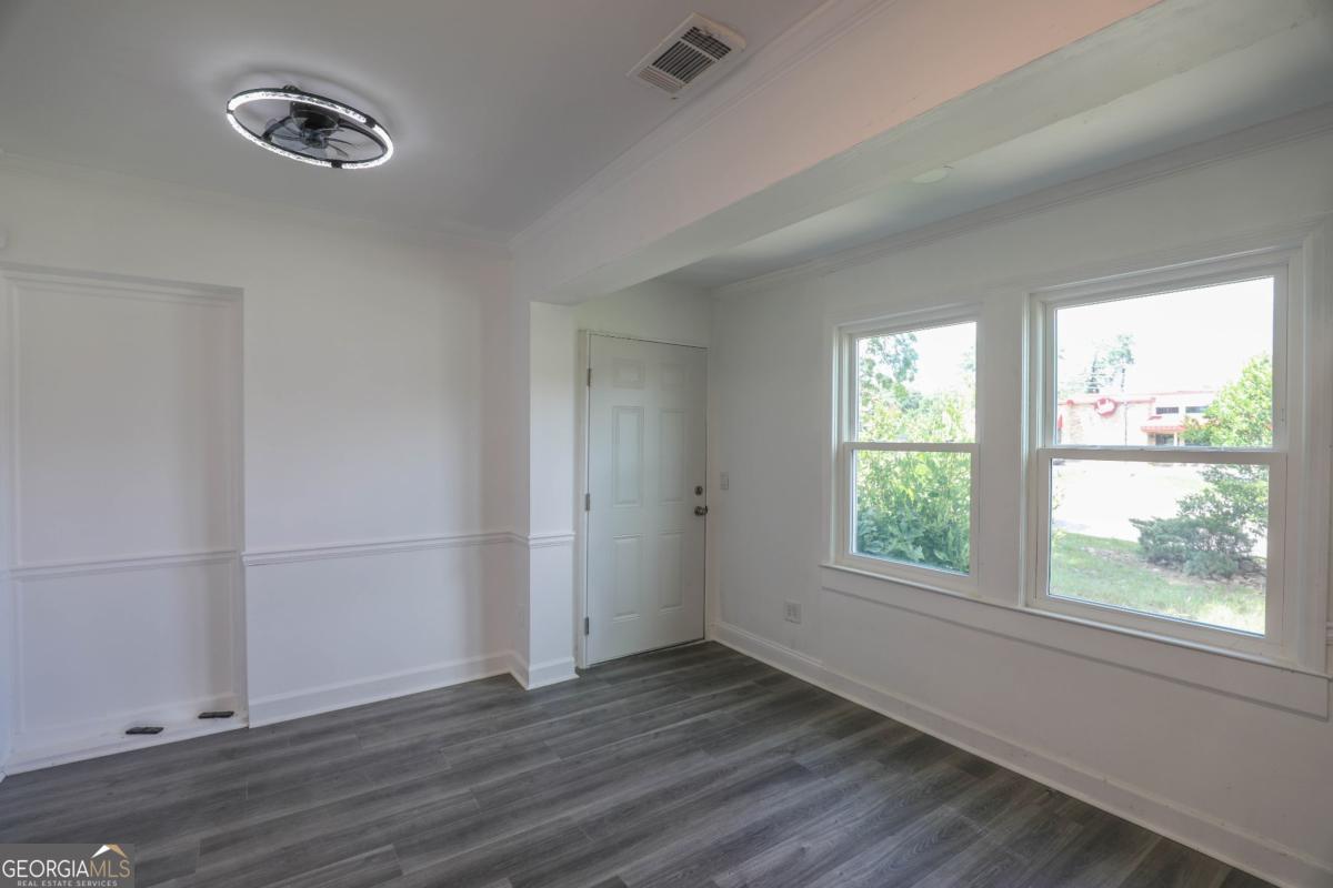 1508 N Columbia Street Property Photo 10