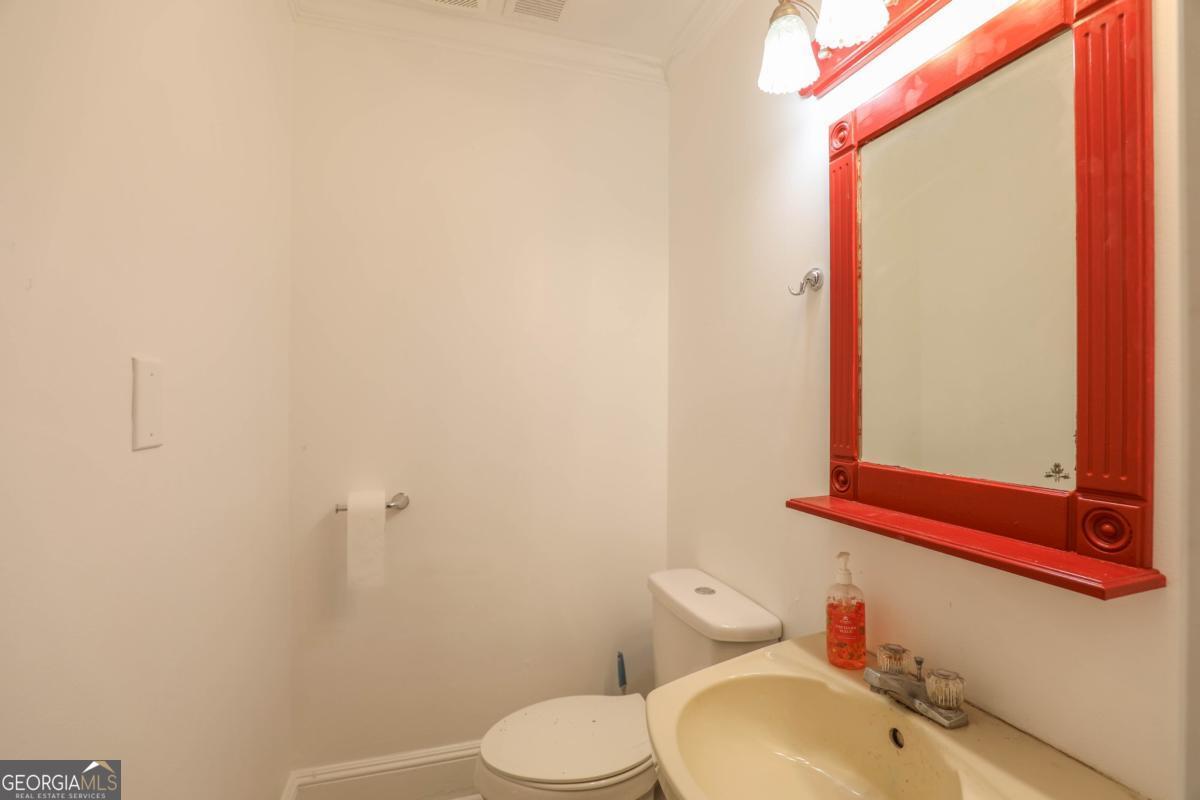 1508 N Columbia Street Property Photo 15