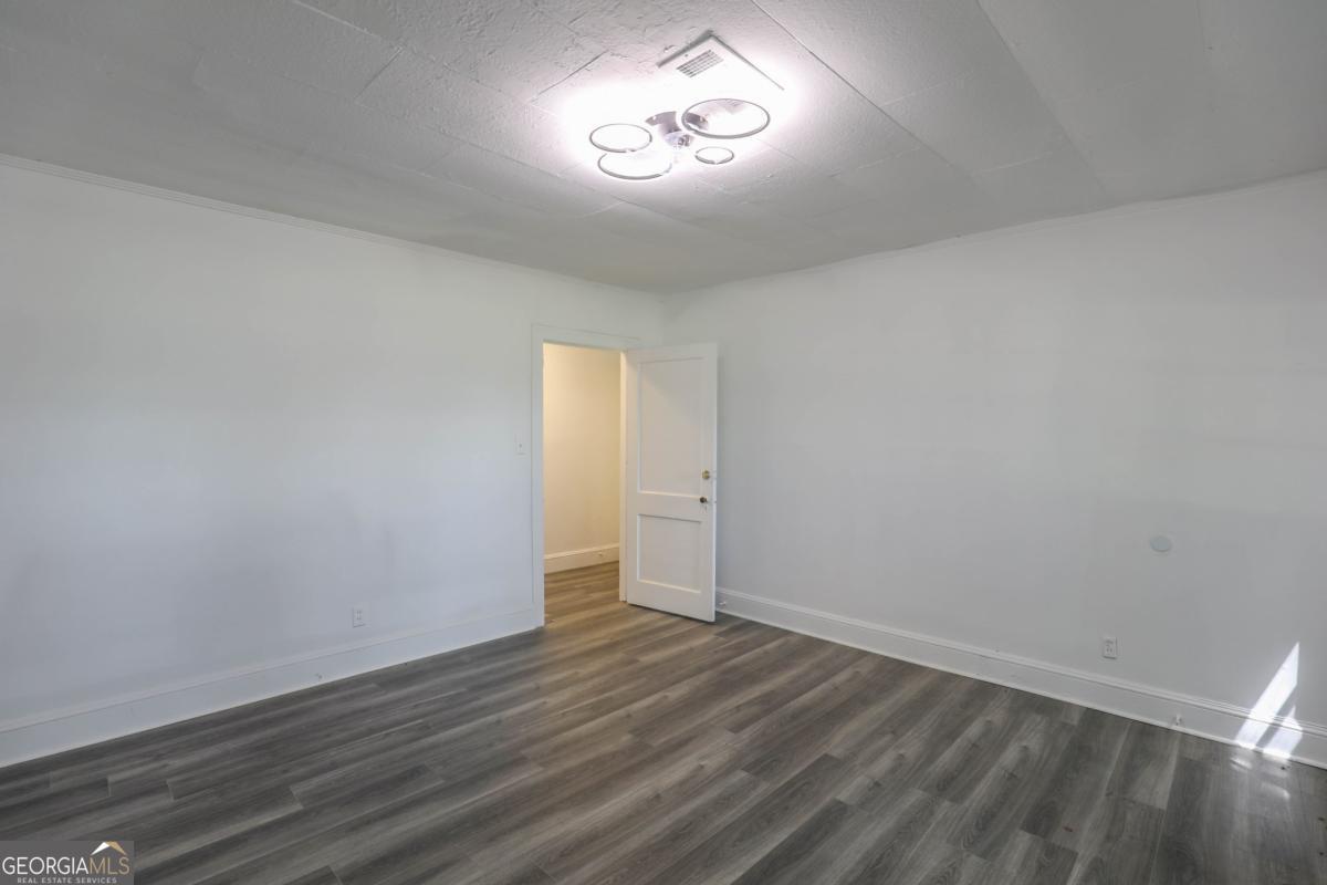 1508 N Columbia Street Property Photo 18