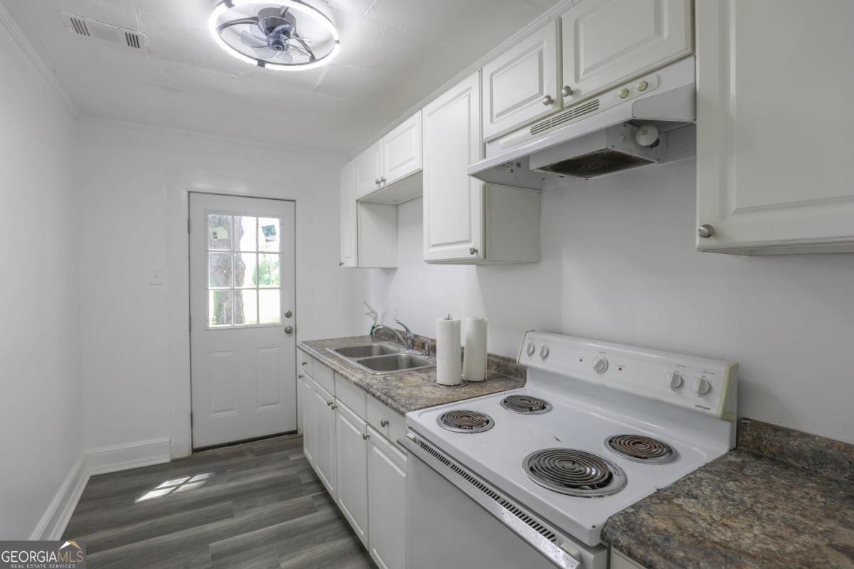 1508 N Columbia Street Property Photo 20