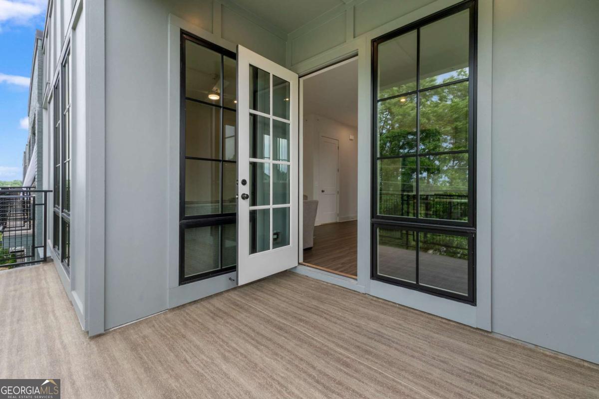 1290 Longreen Terr Nw # 2 Property Photo 10