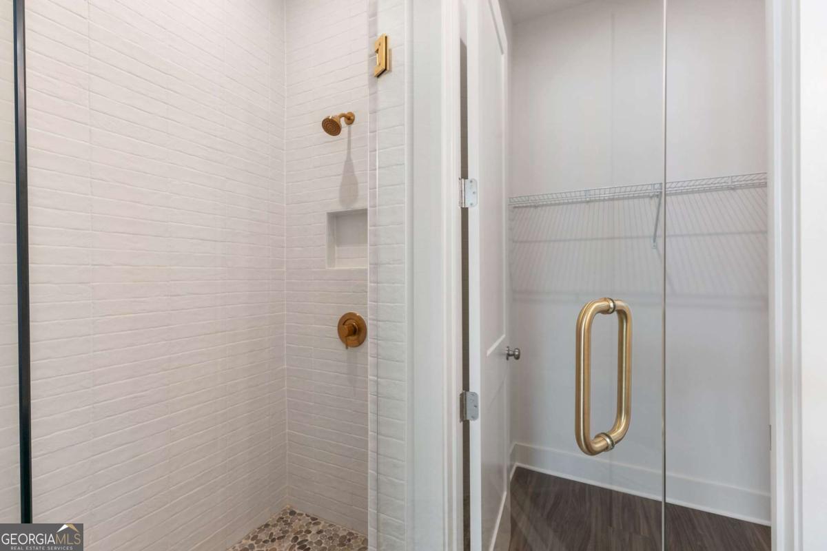1290 Longreen Terr Nw # 2 Property Photo 13