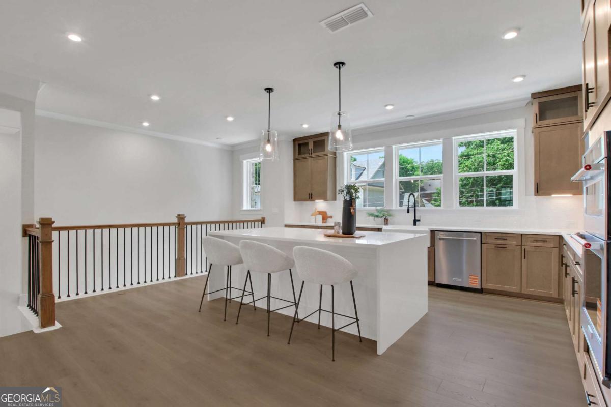 116 Bridgecrest Road Property Photo 8