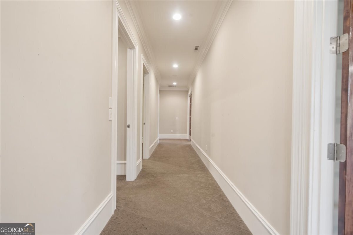 2135 Eastview Parkway Property Photo 18