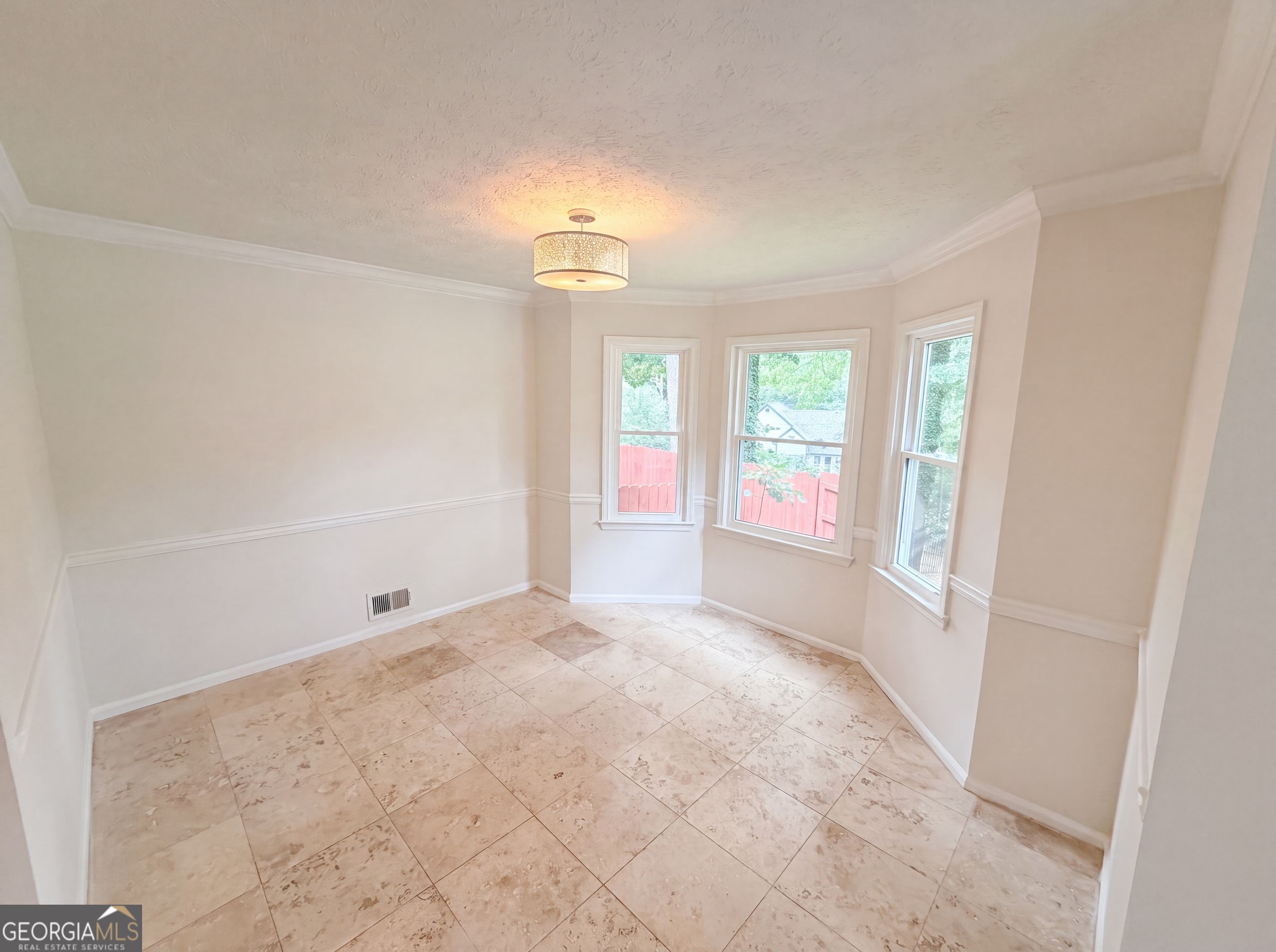 215 Arbour Run Property Photo 6