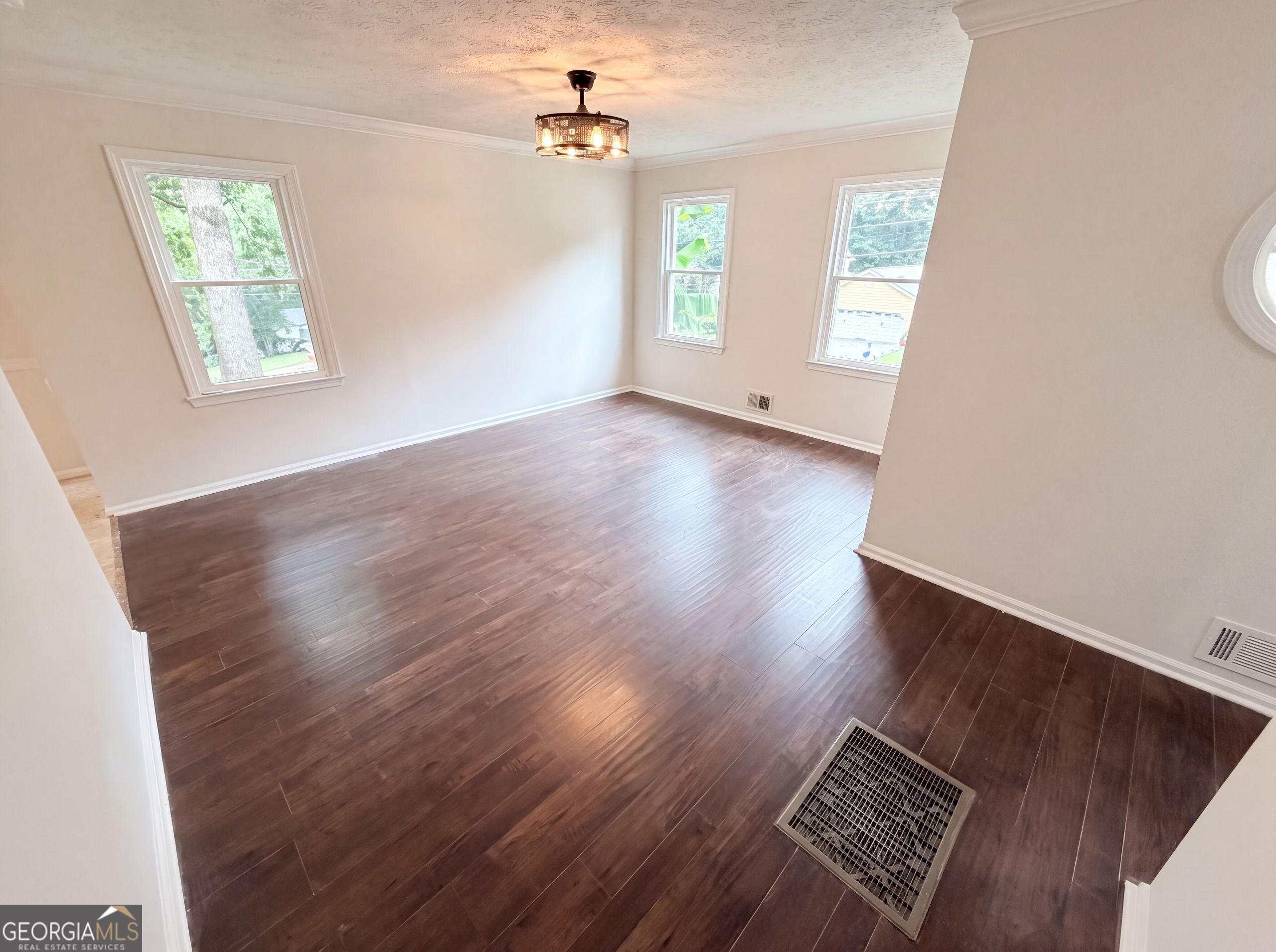 215 Arbour Run Property Photo 8