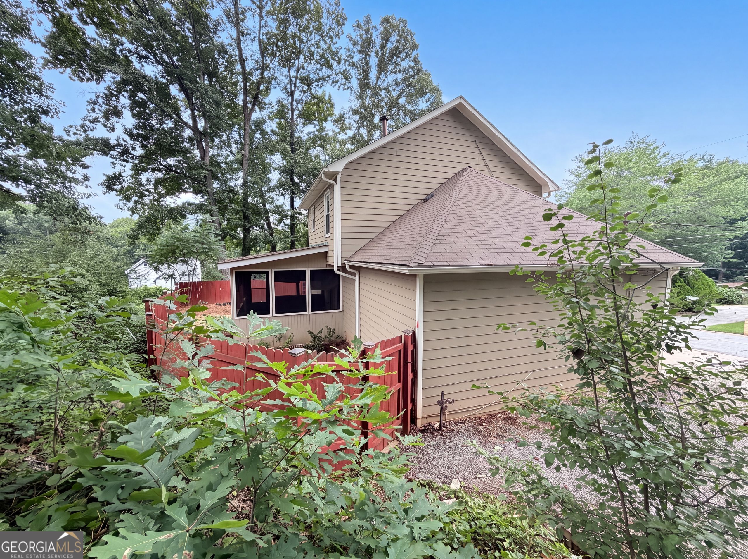215 Arbour Run Property Photo 21