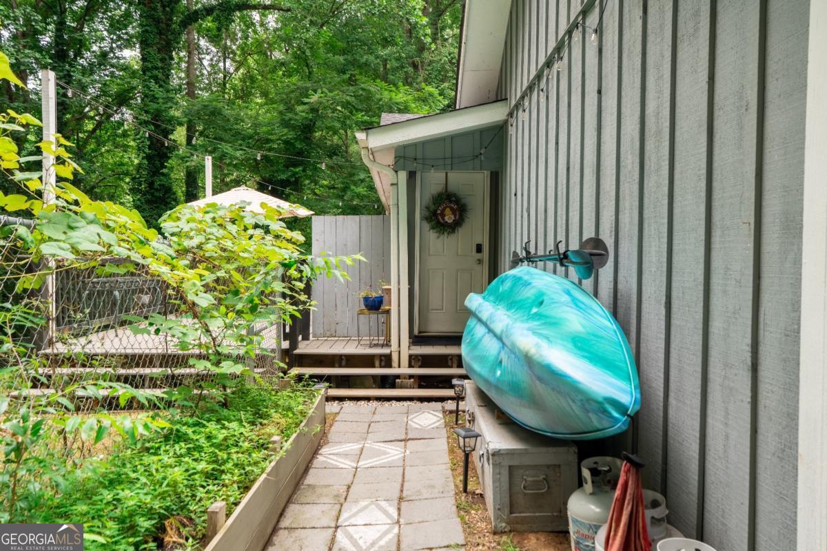 2627 Pinebrook Drive Property Photo 6