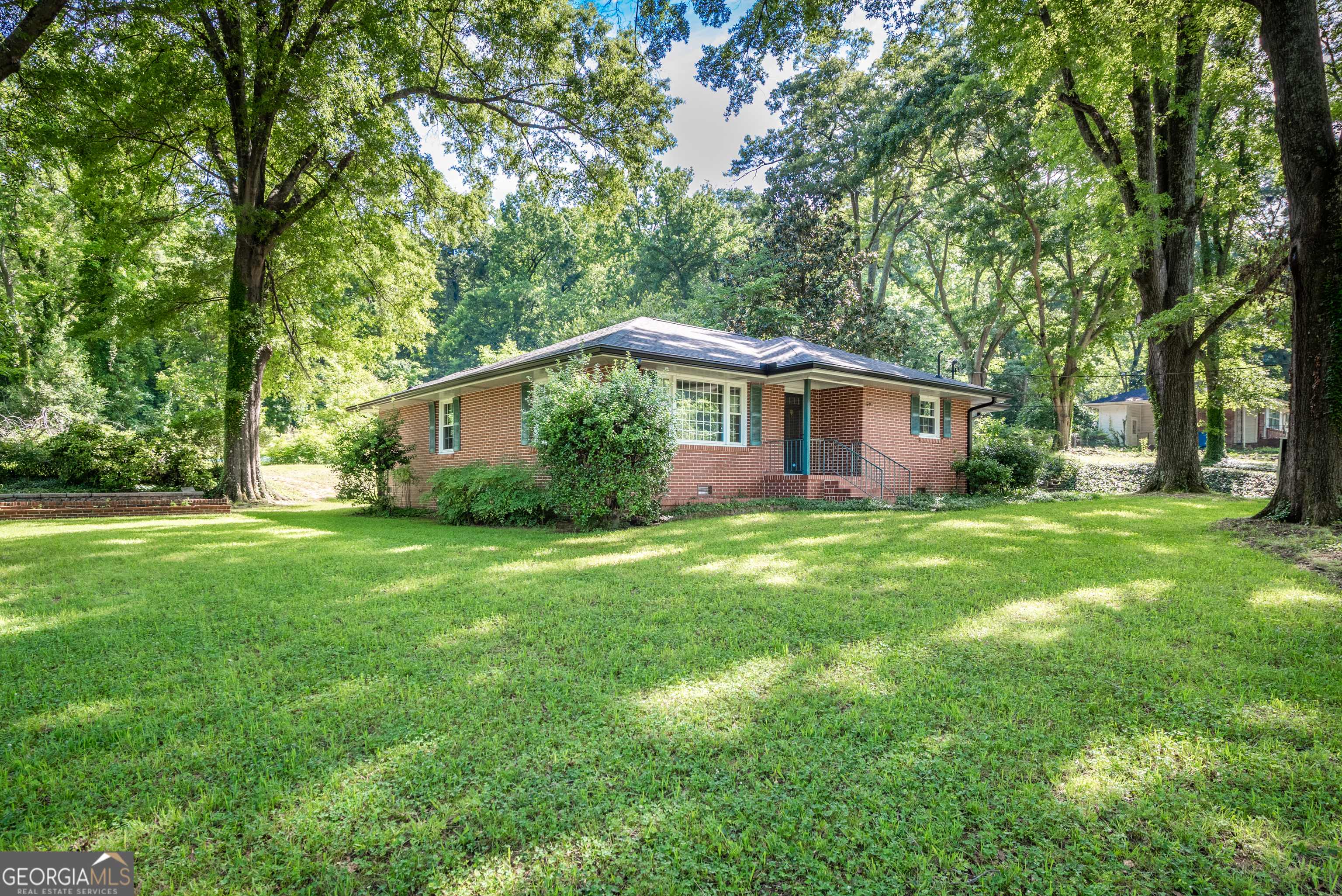 2517 Callier Springs Road Se Property Photo 1