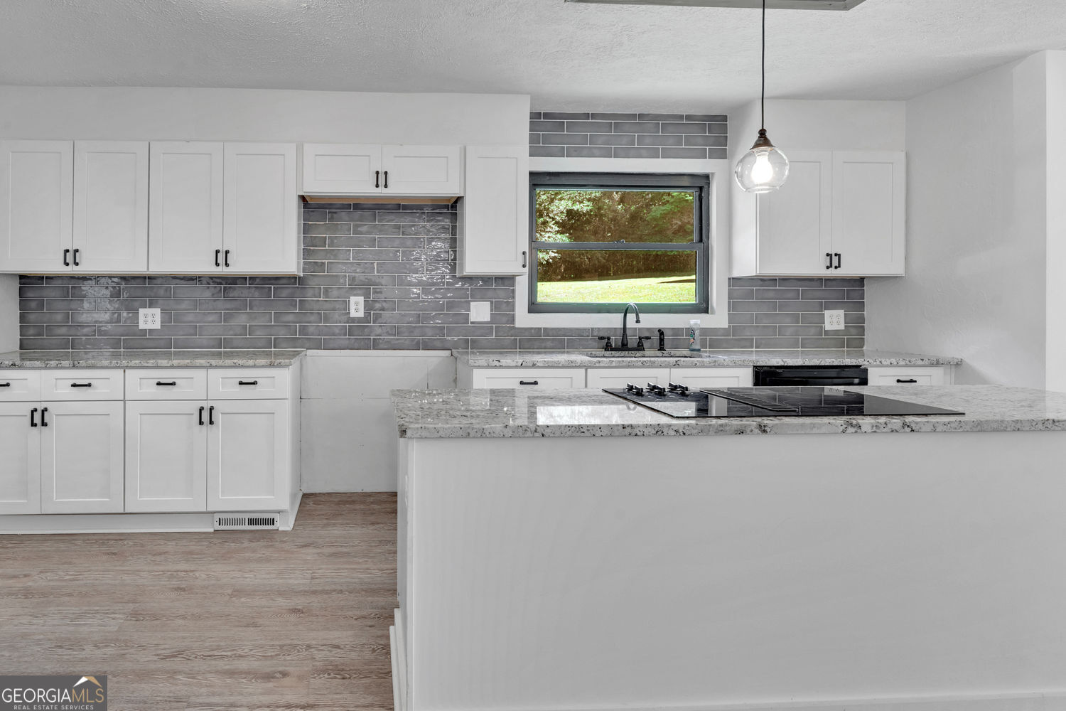 18 Valley Trail Property Photo 16