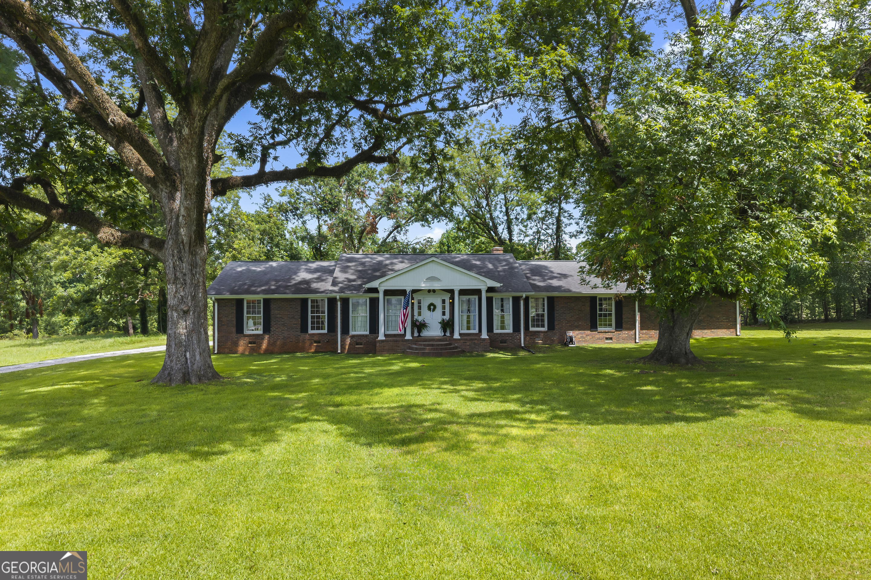 16530 Highway 59 Property Photo 1