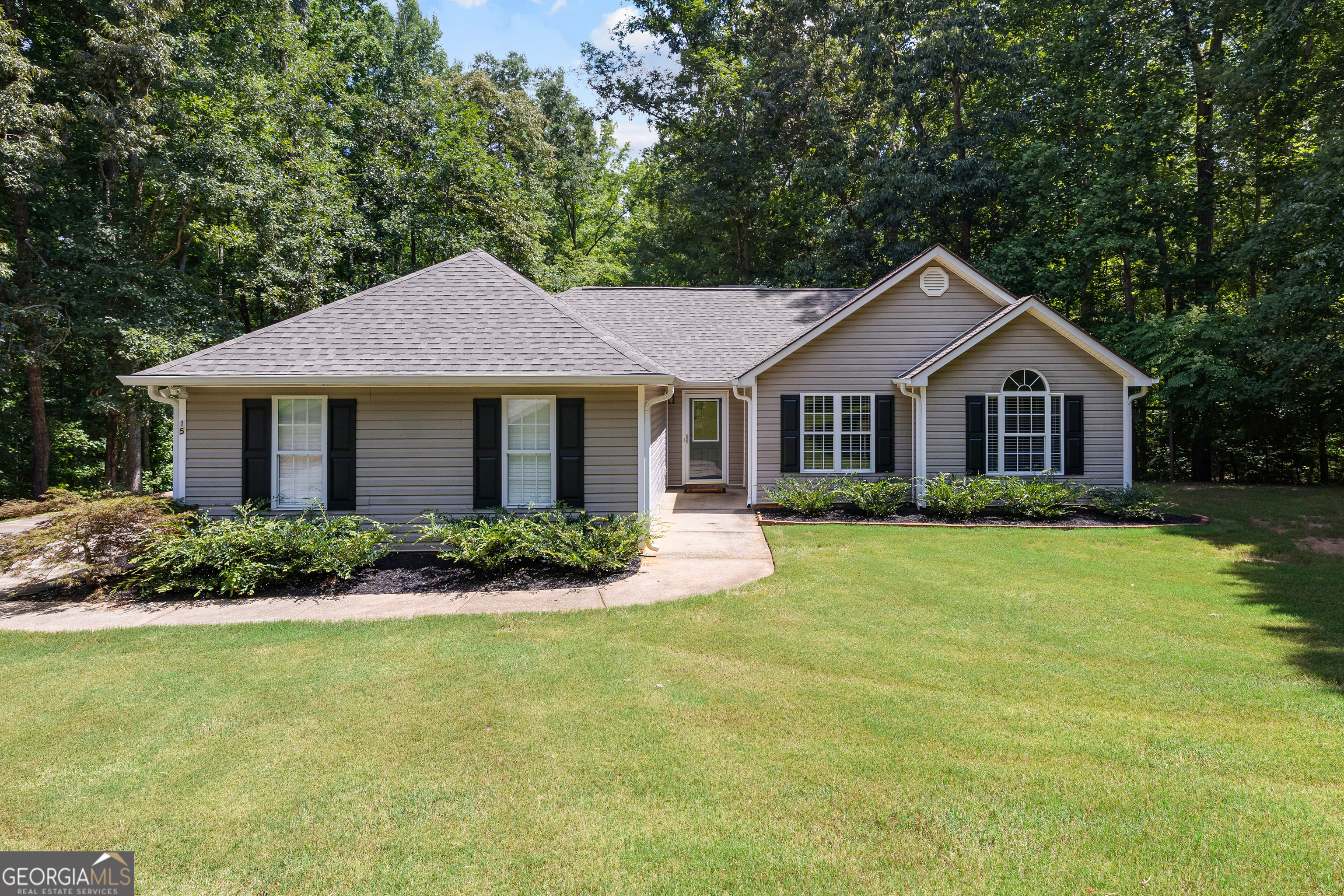 15 Paces Landing Place Property Photo 1