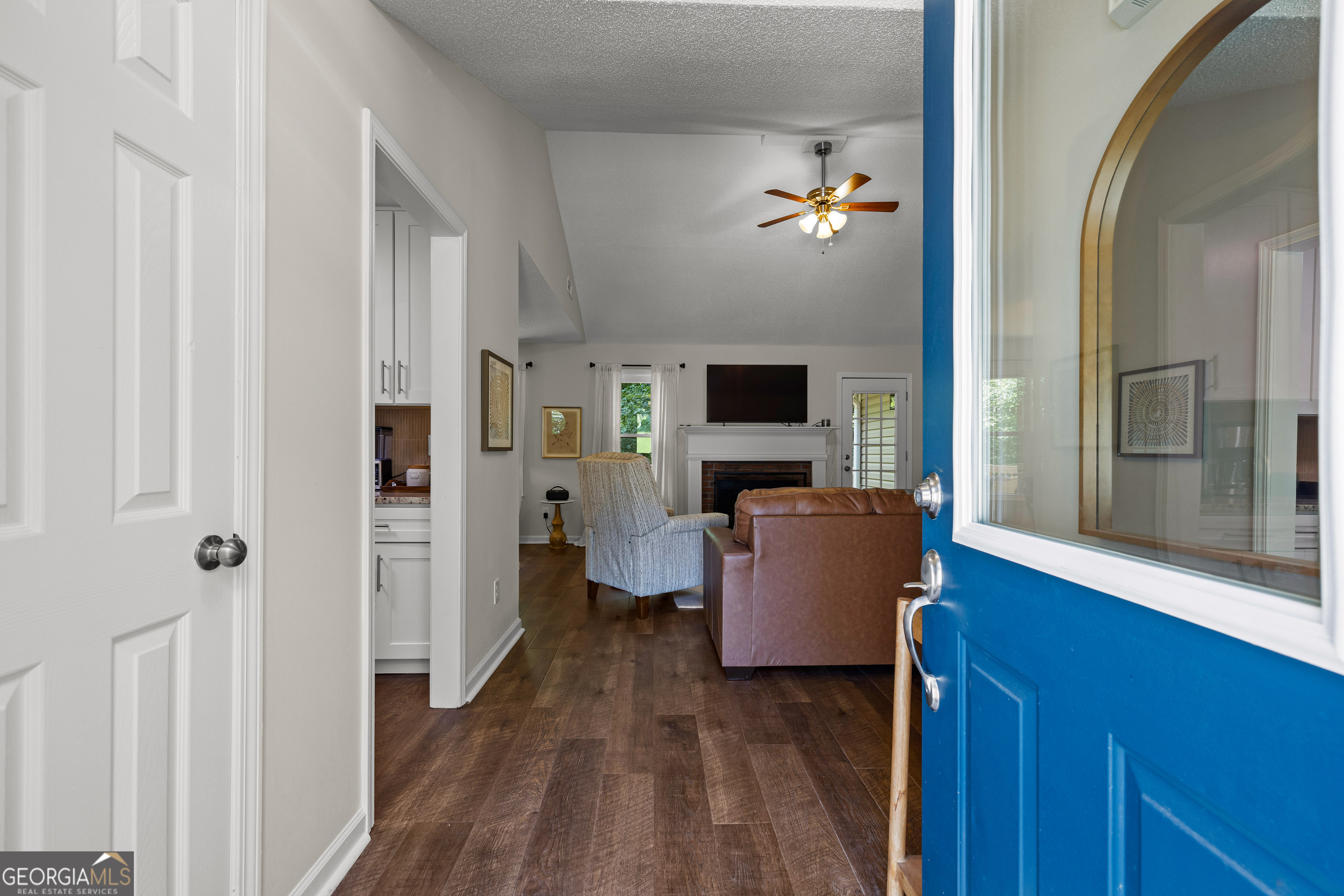 15 Paces Landing Place Property Photo 4