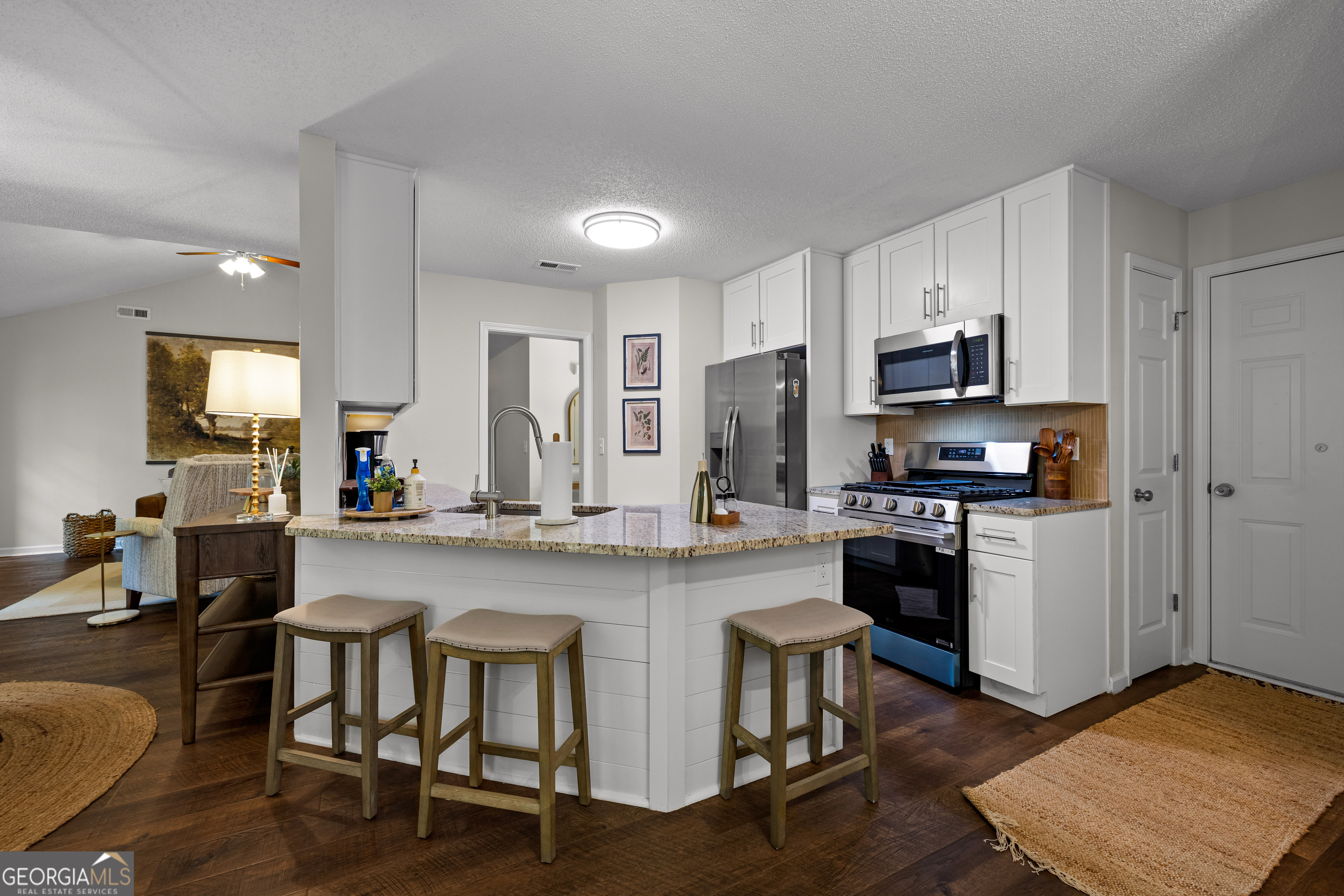 15 Paces Landing Place Property Photo 18