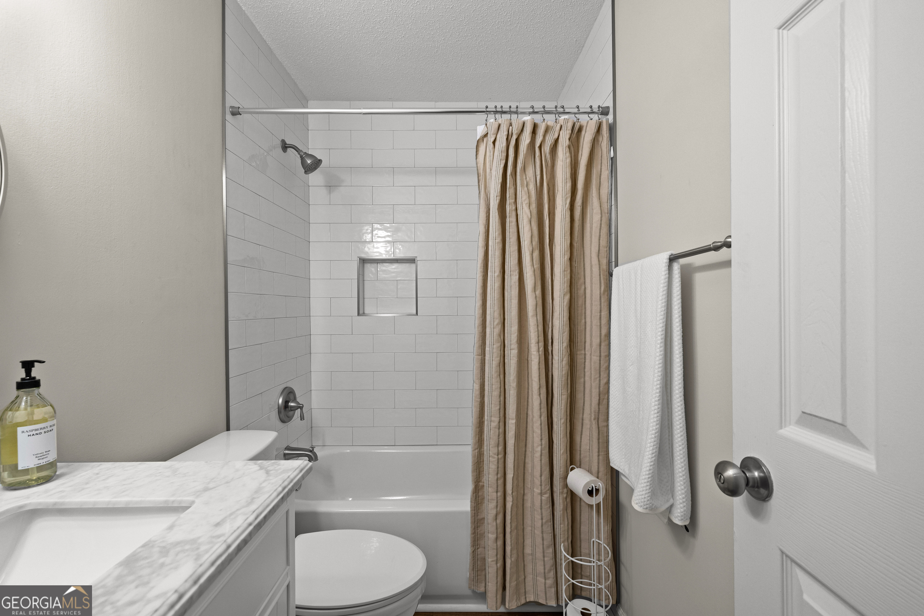 15 Paces Landing Place Property Photo 30