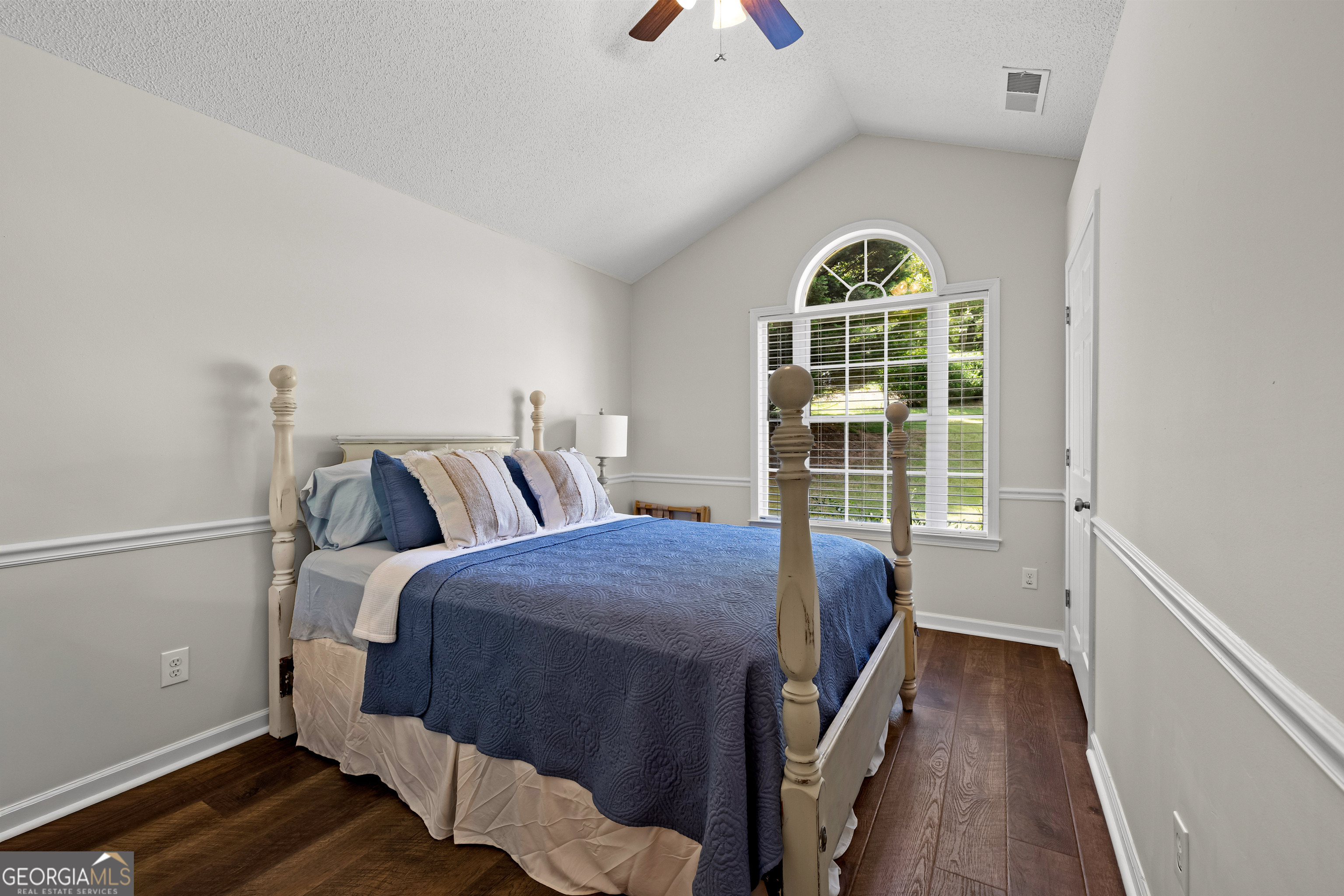 15 Paces Landing Place Property Photo 31