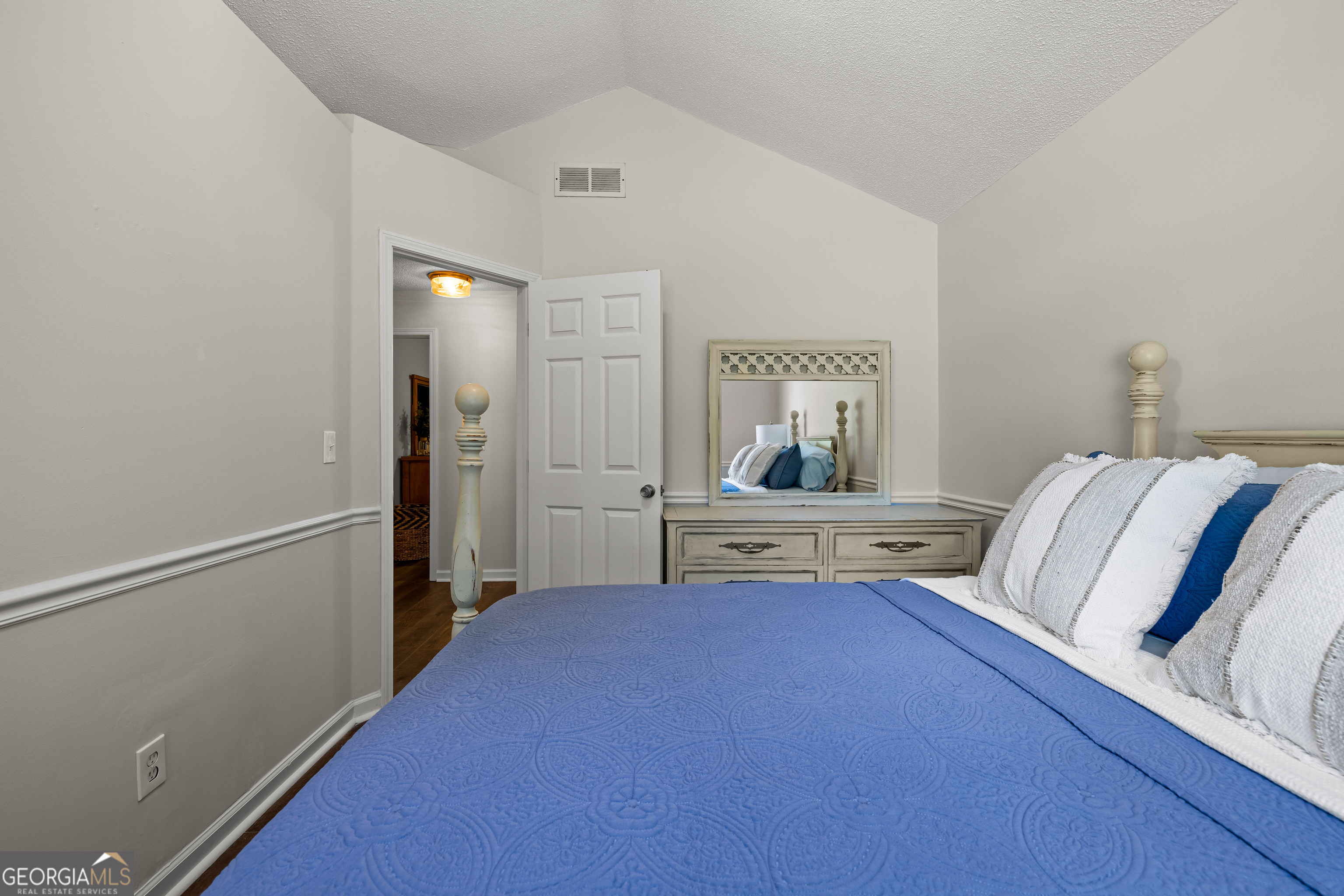 15 Paces Landing Place Property Photo 32