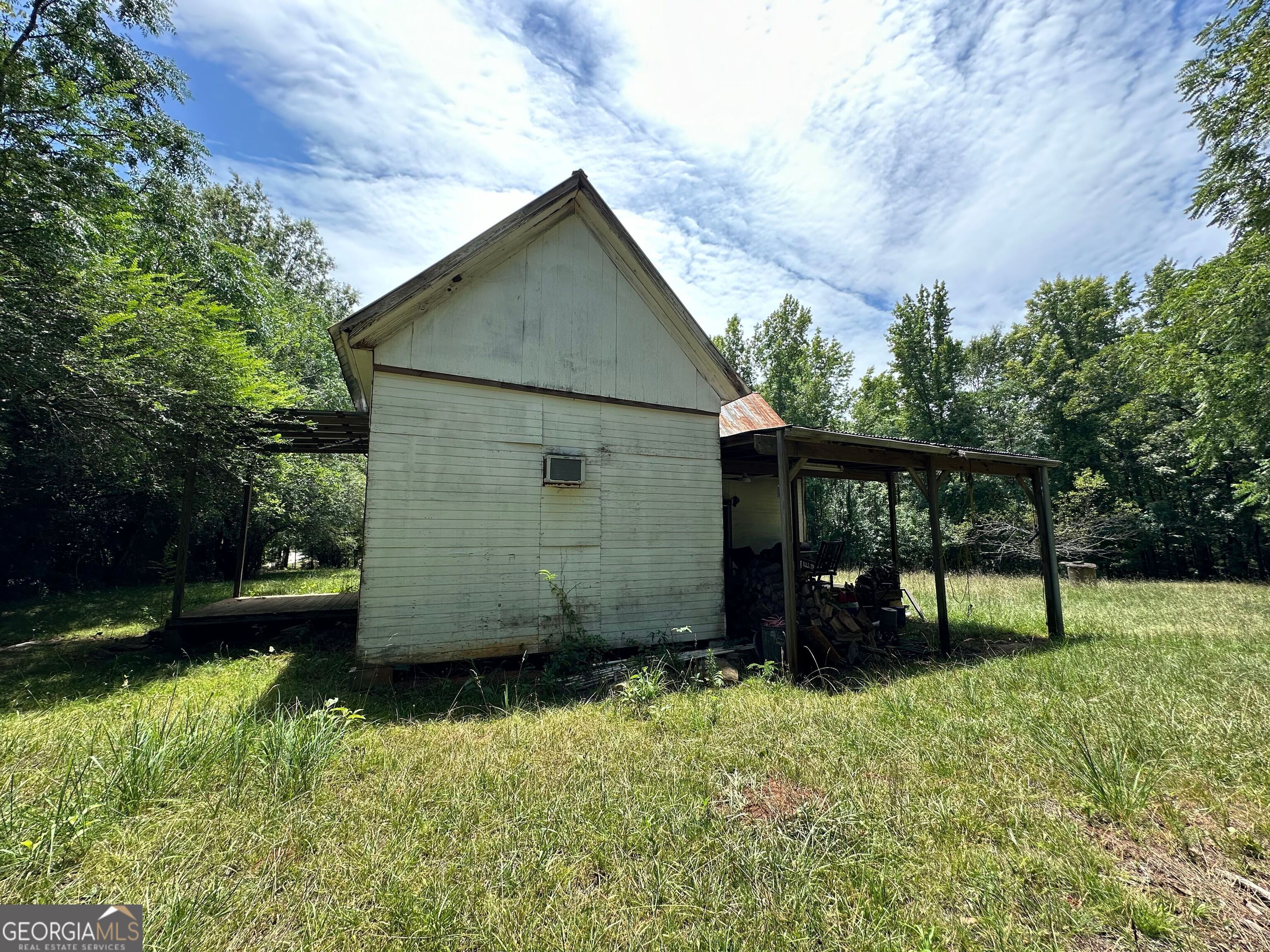 5657 Springfield Road Property Photo 5