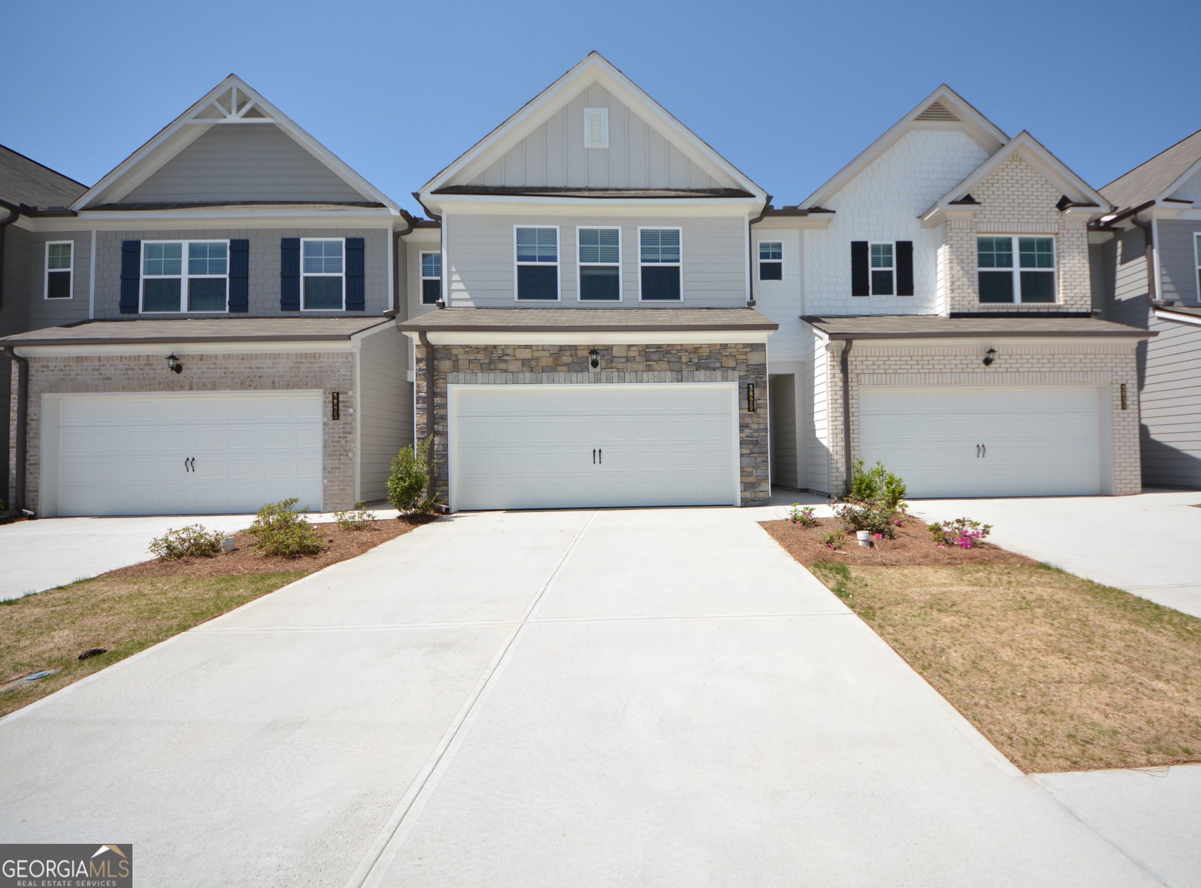 3829 Billabong Trail Property Photo 2