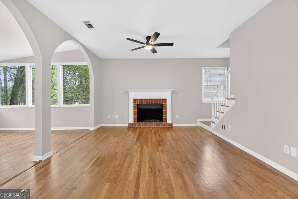 320 Wynstone Way Property Photo 8