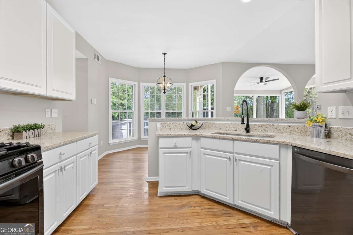 320 Wynstone Way Property Photo 15