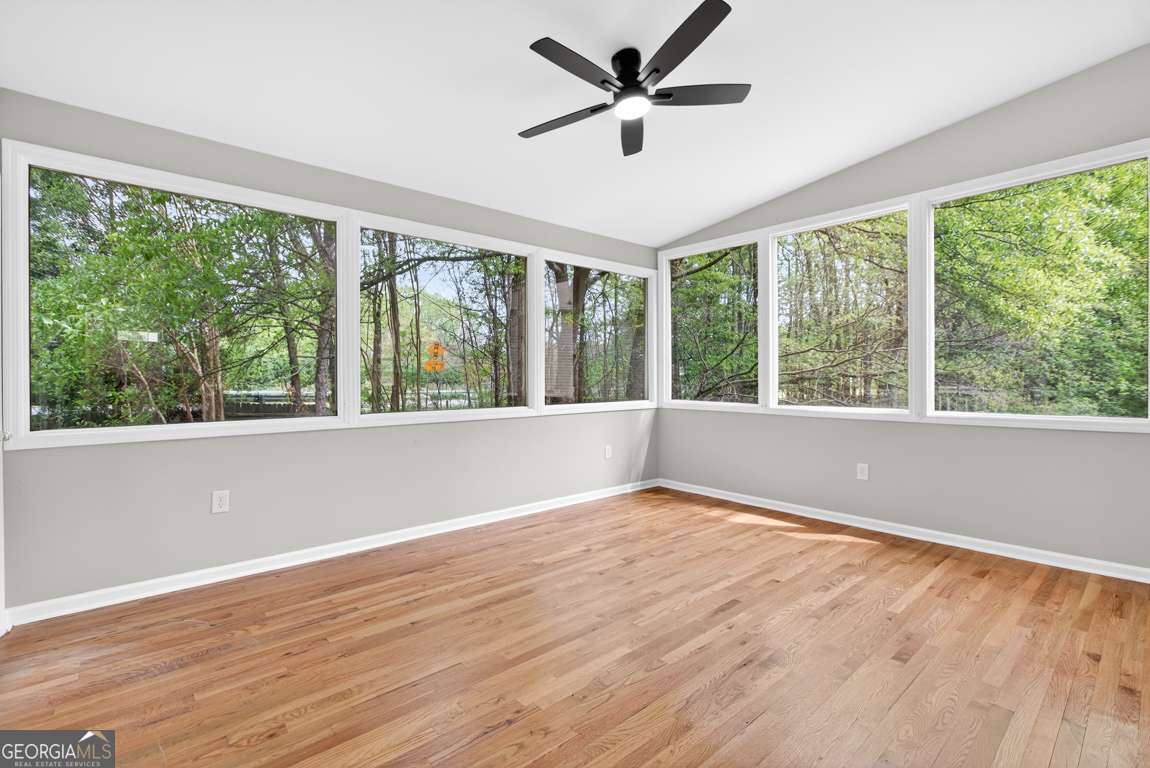 320 Wynstone Way Property Photo 16