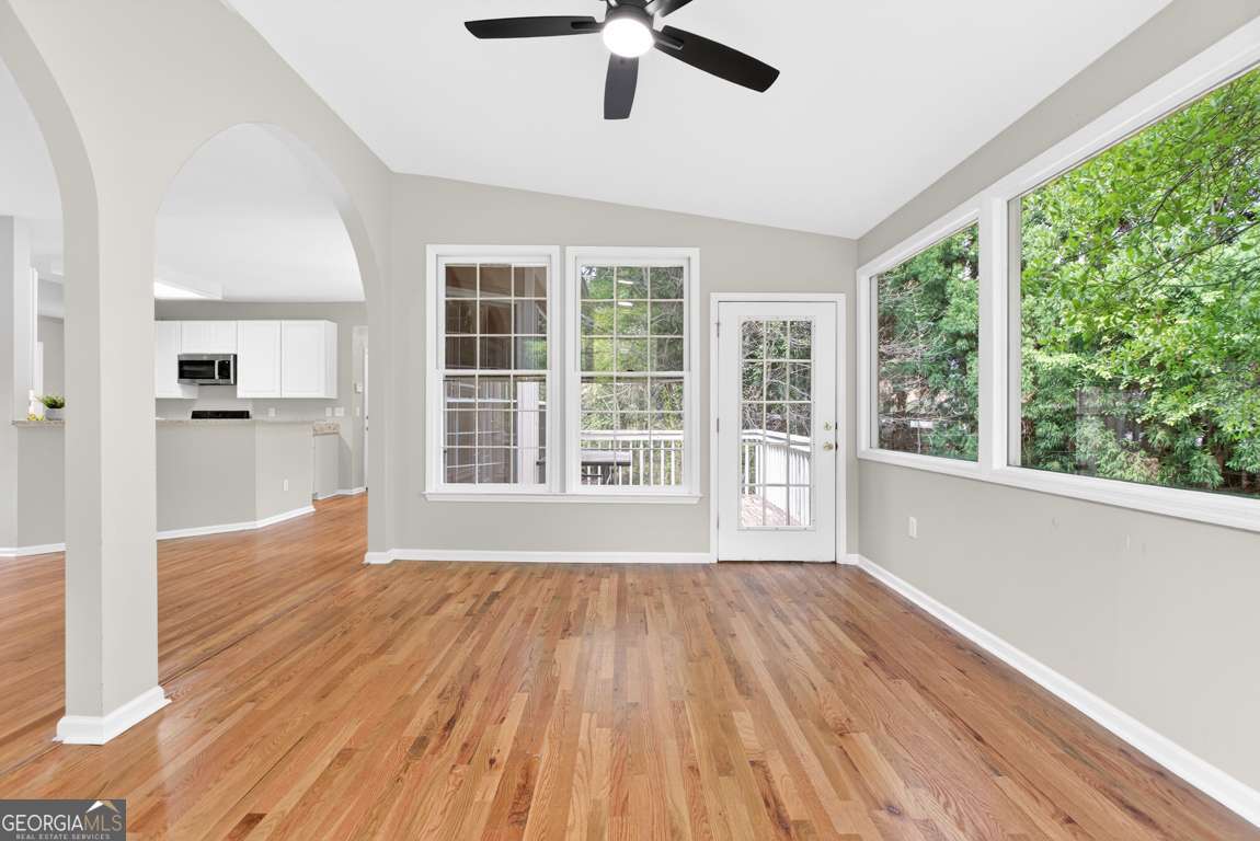 320 Wynstone Way Property Photo 18