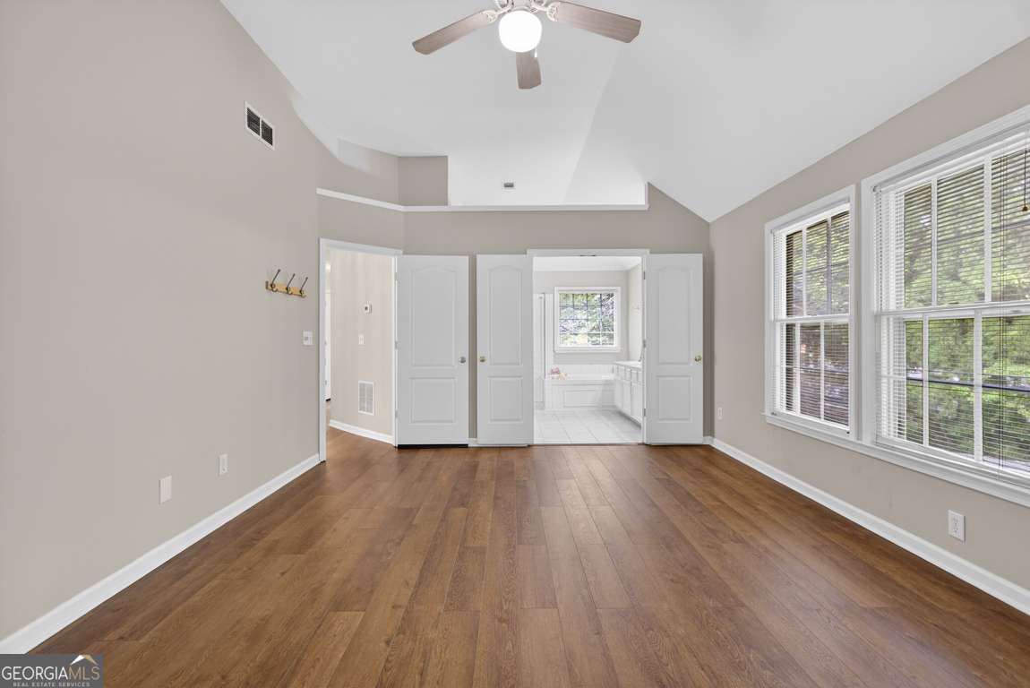320 Wynstone Way Property Photo 24