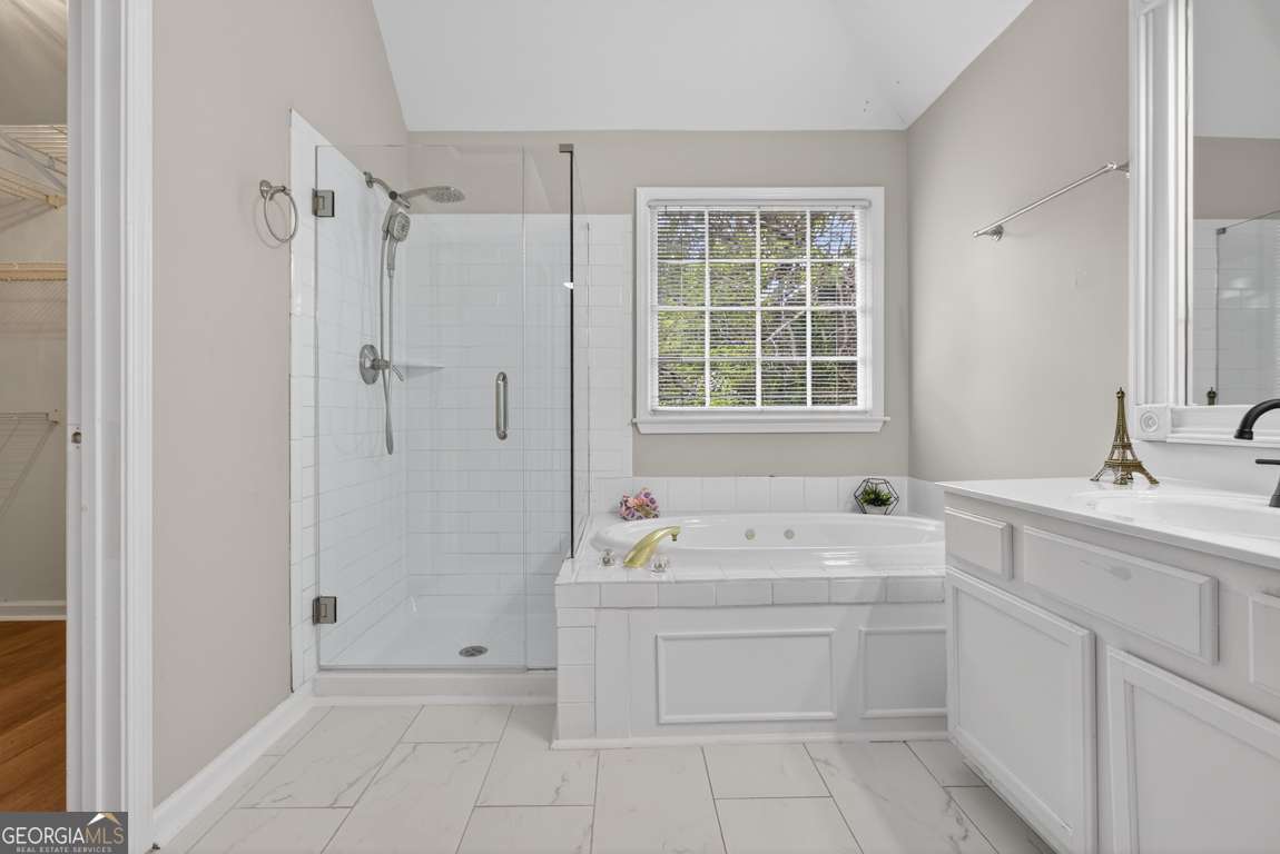 320 Wynstone Way Property Photo 27