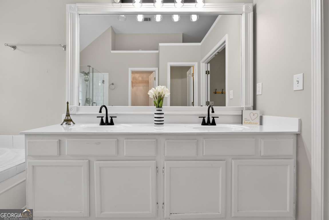 320 Wynstone Way Property Photo 28