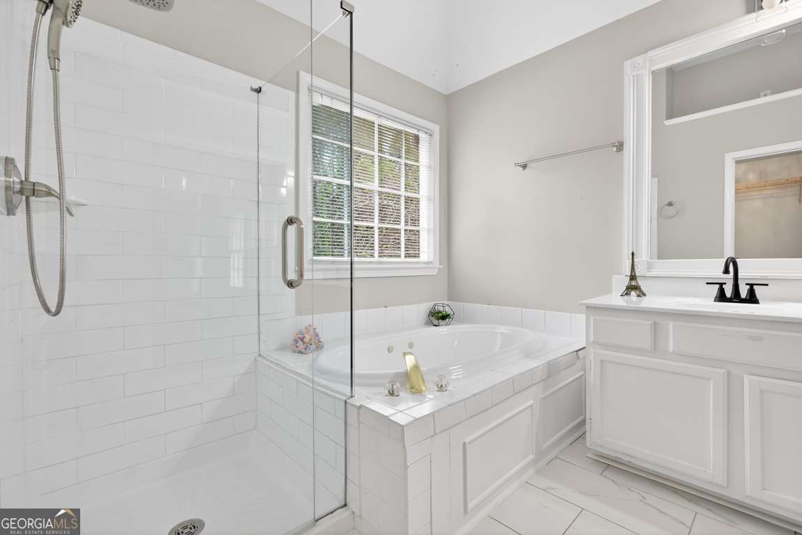 320 Wynstone Way Property Photo 30