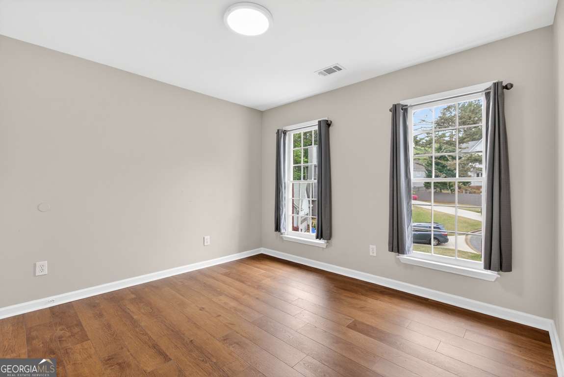 320 Wynstone Way Property Photo 32