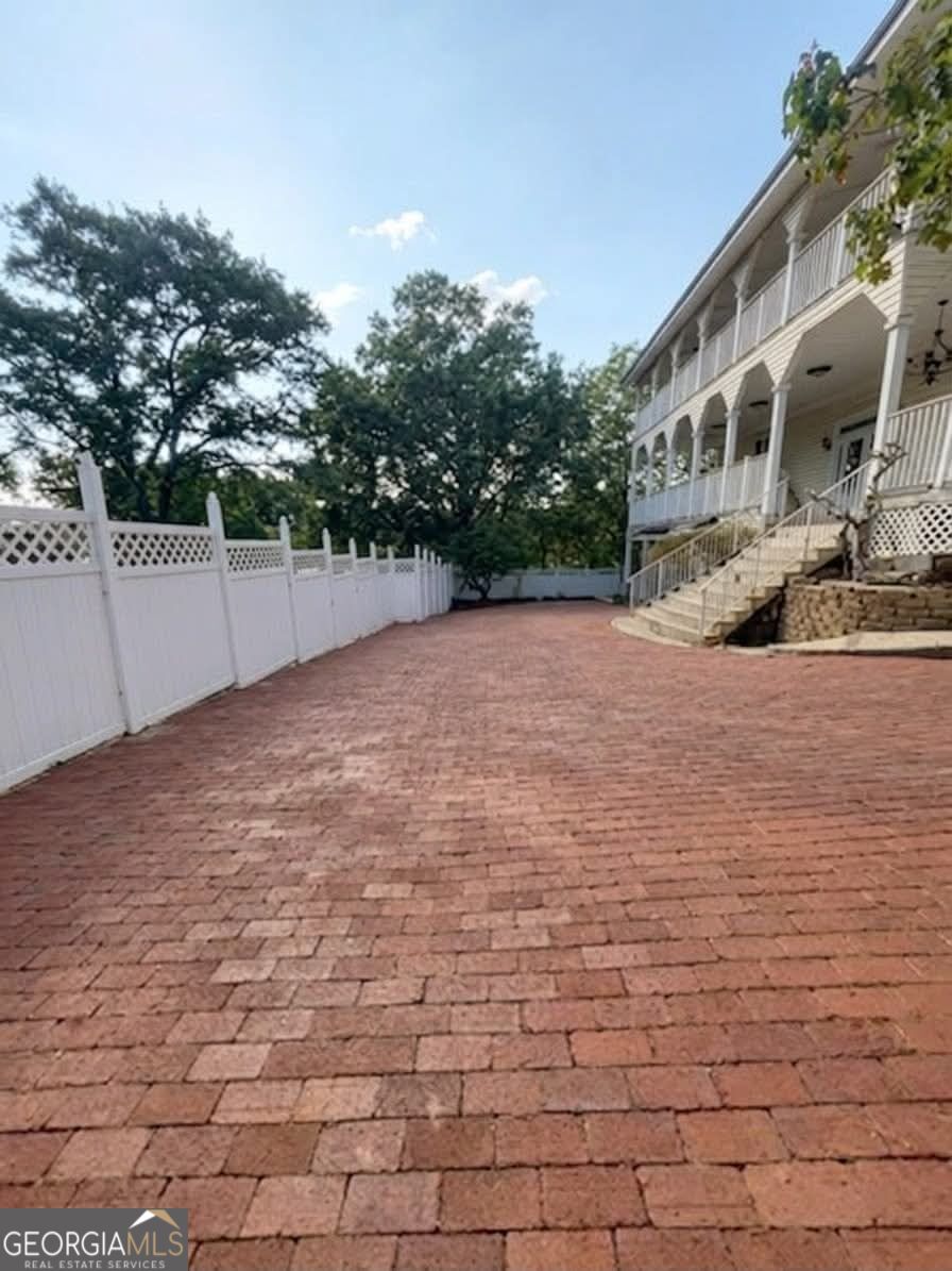 209 Hagen Property Photo 5