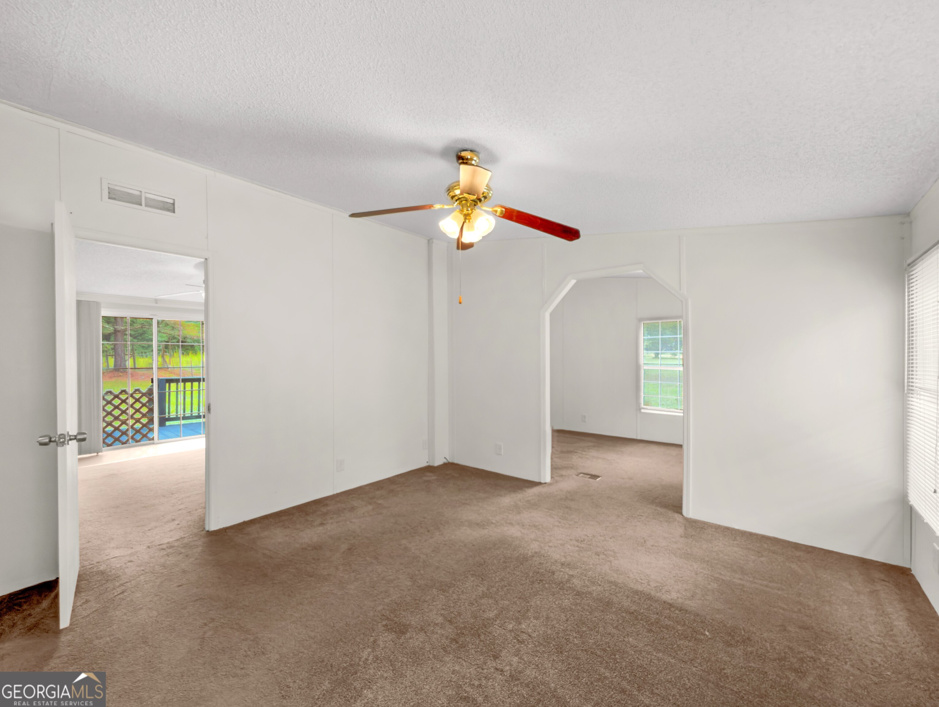 141 Gamecock Way Property Photo 8