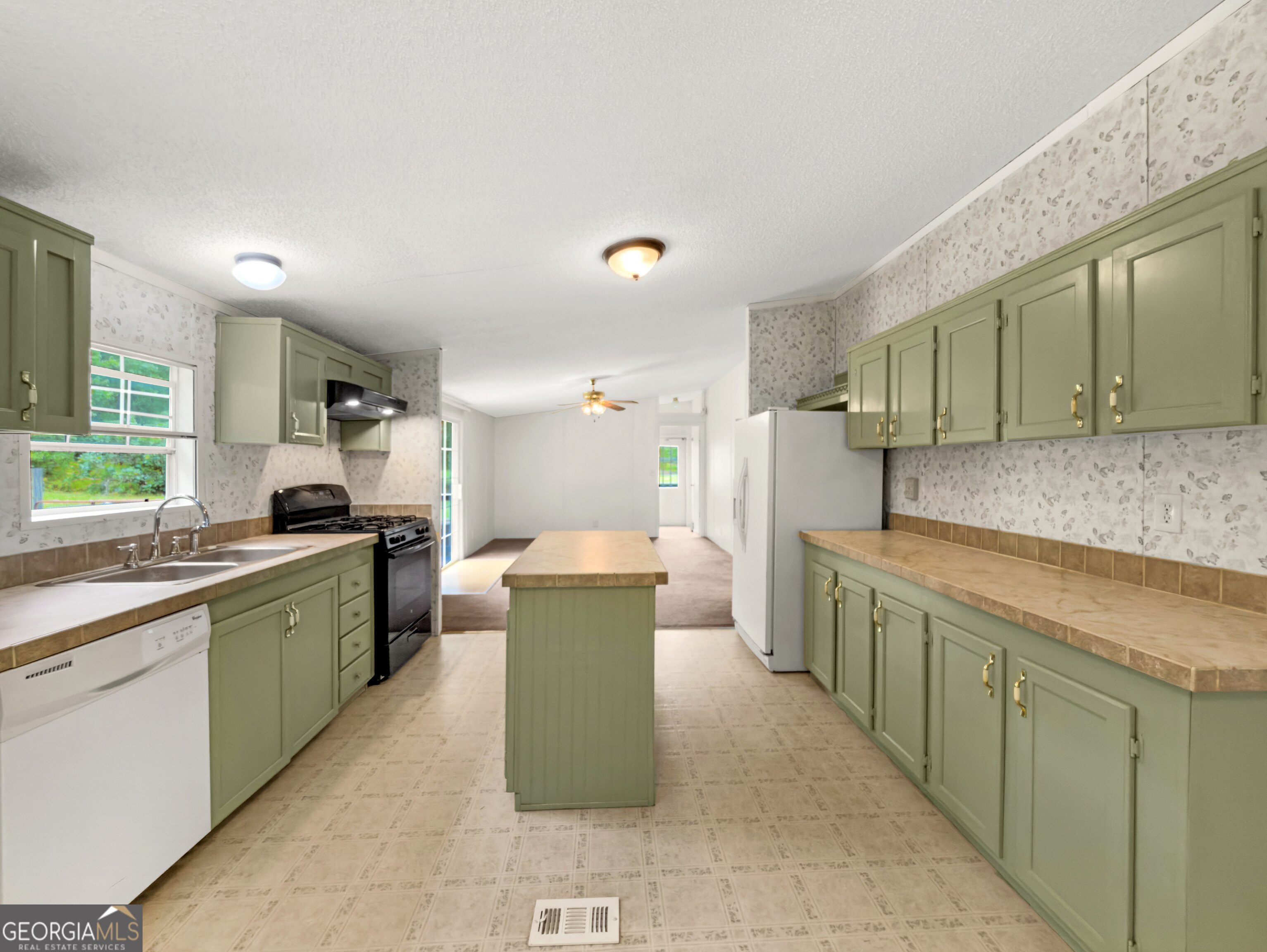 141 Gamecock Way Property Photo 10