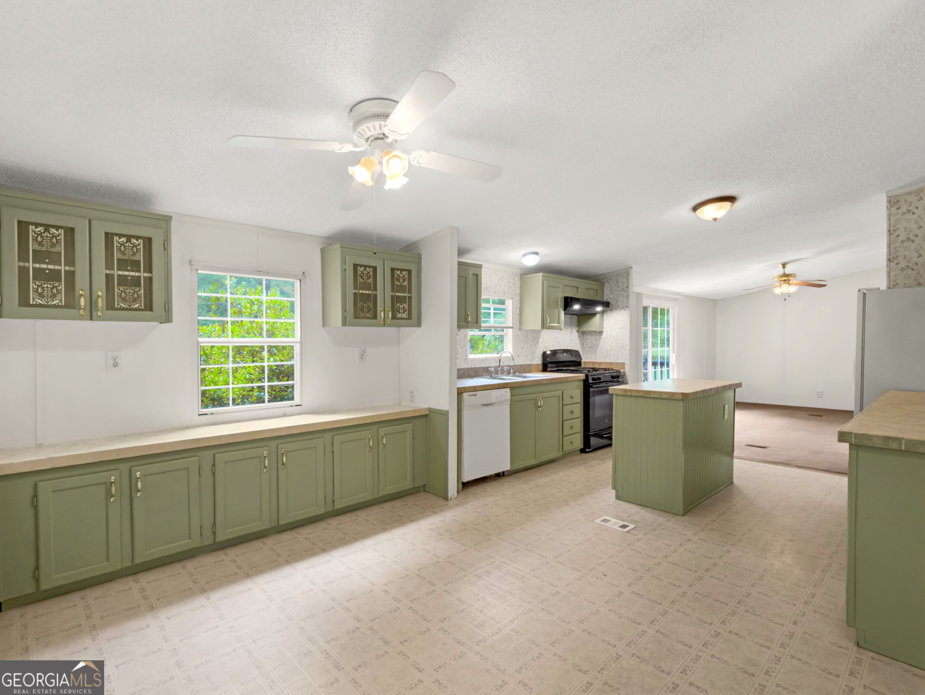 141 Gamecock Way Property Photo 11