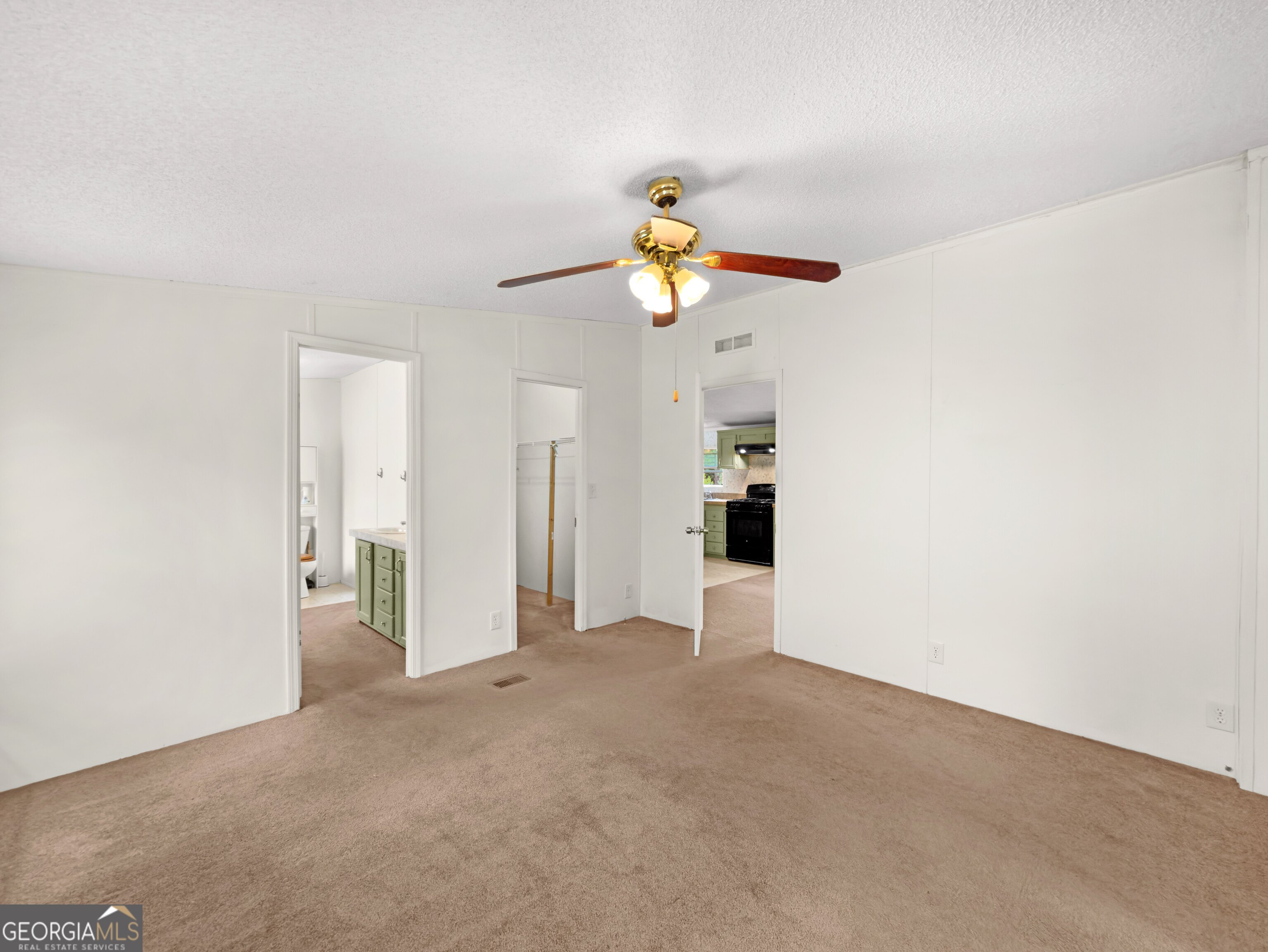 141 Gamecock Way Property Photo 30