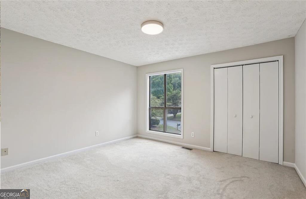 270 Saint Simons Cove Property Photo 9