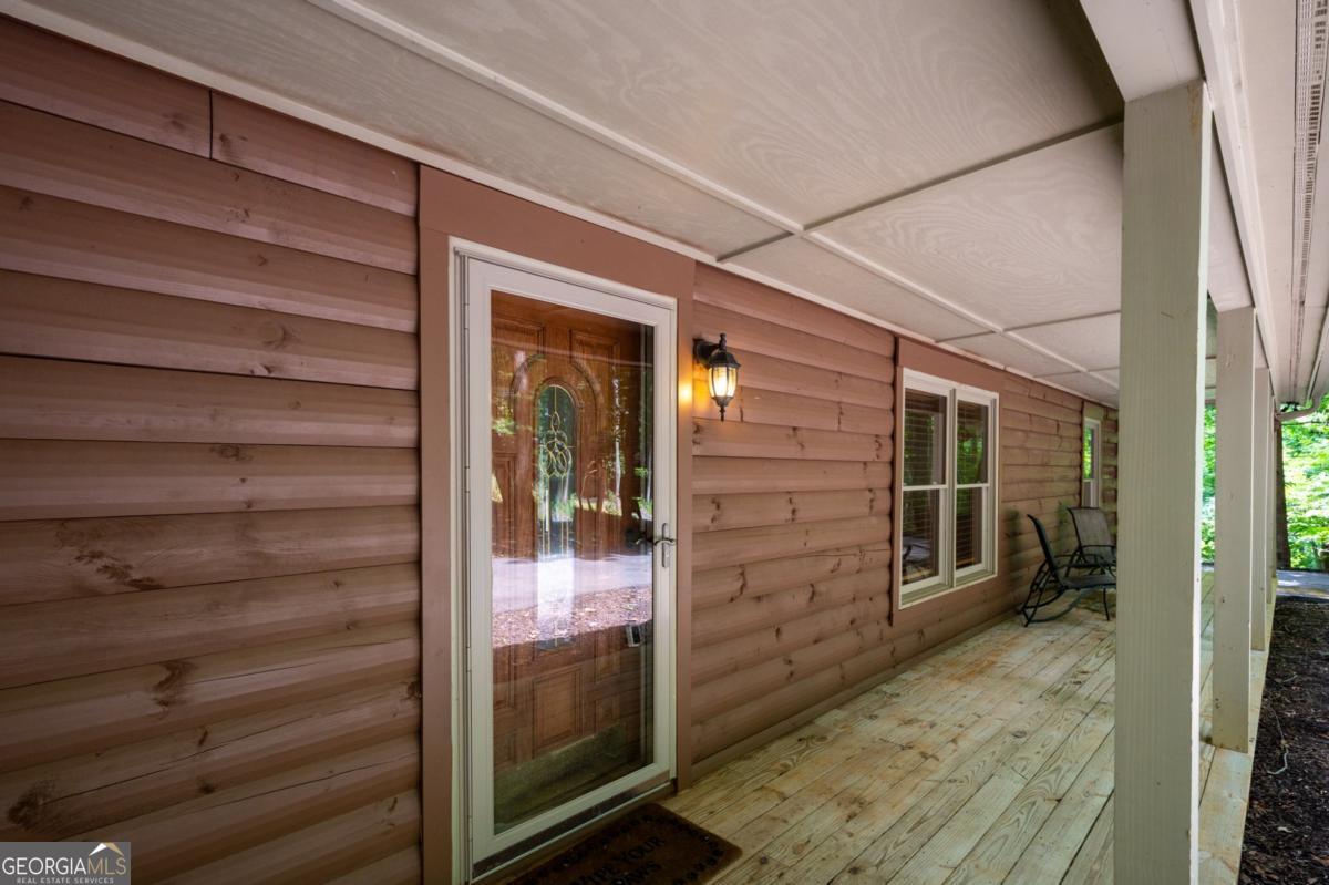 415 Sunset Court Property Photo 4