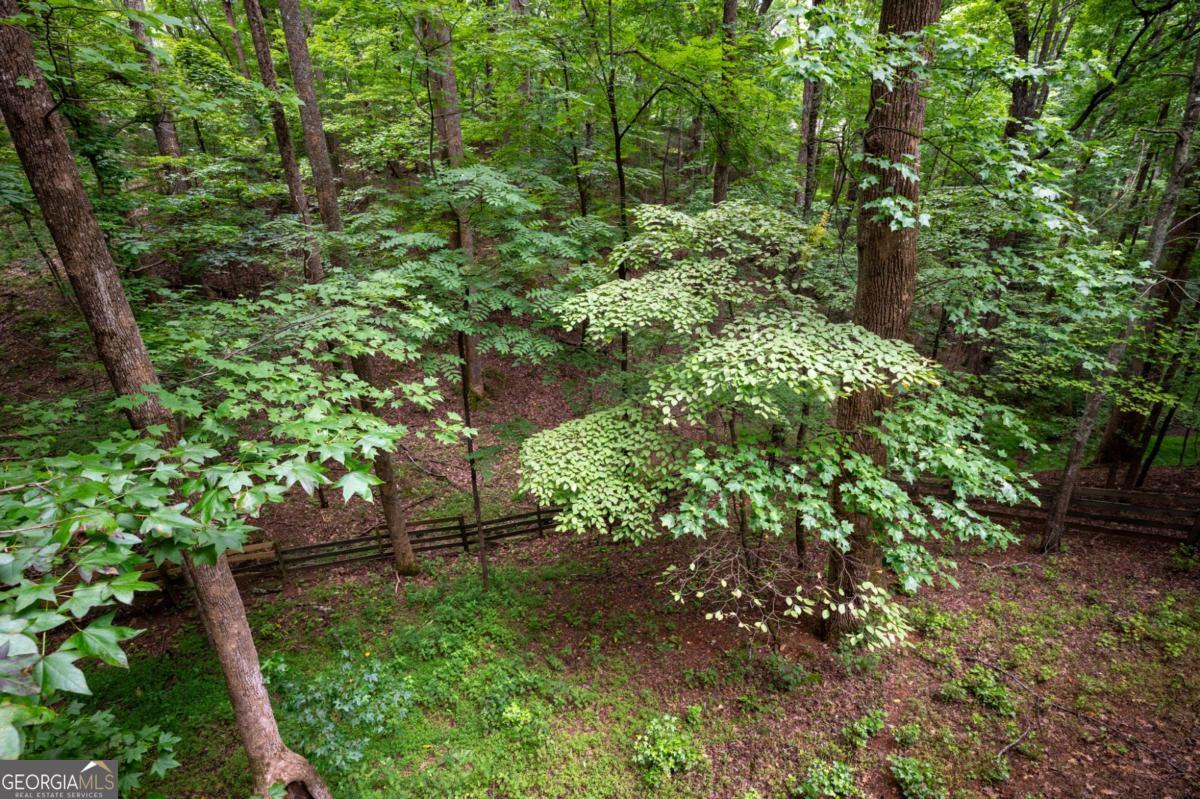 415 Sunset Court Property Photo 17