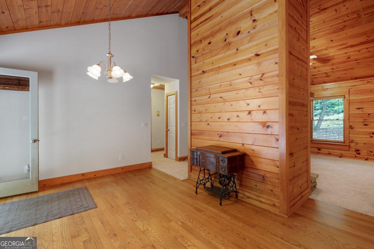 415 Sunset Court Property Photo 20